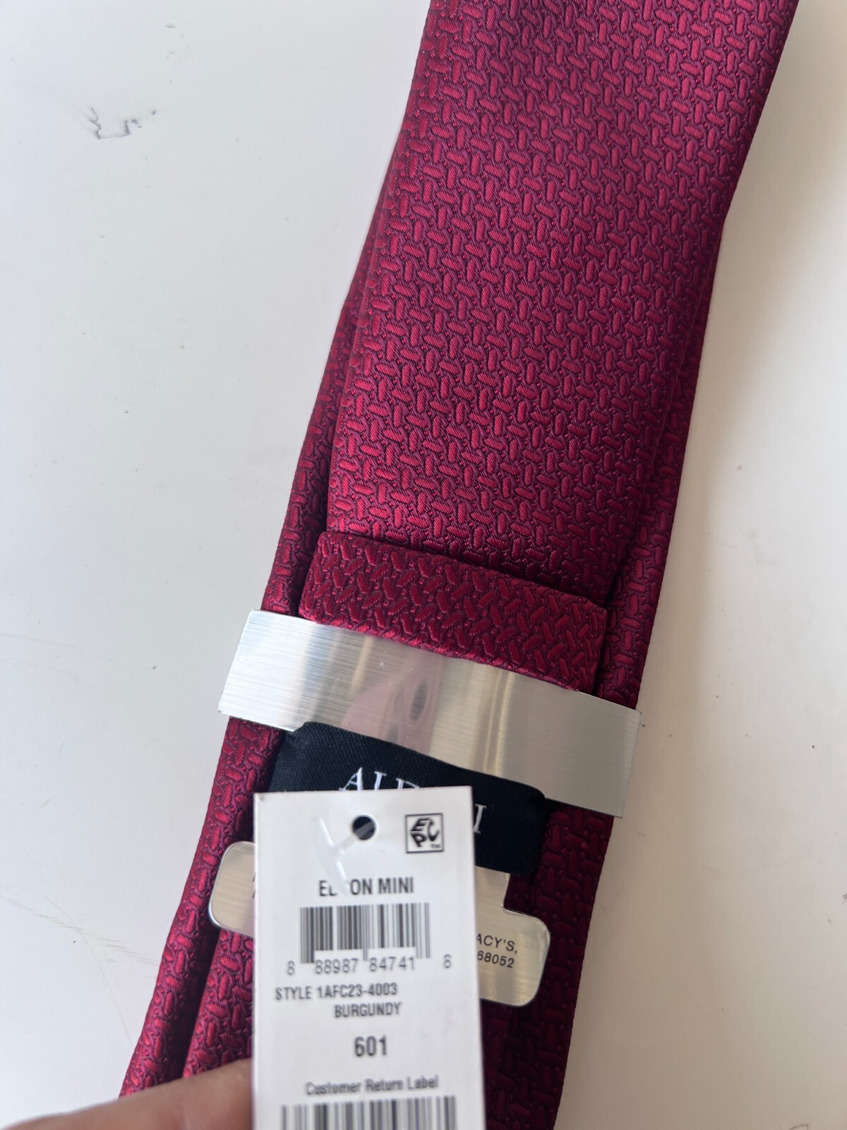 $69 New Alfani Men’s Edson Mini-Link Neck Tie Burgundy Size One