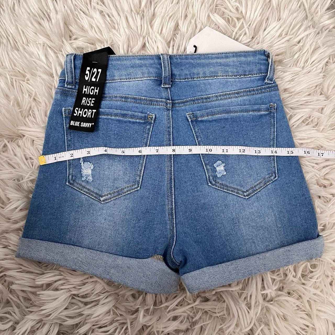 NWT Blue Savvy High Rise Distressed Denim Shorts Women’s Size 5/27 Light Wash