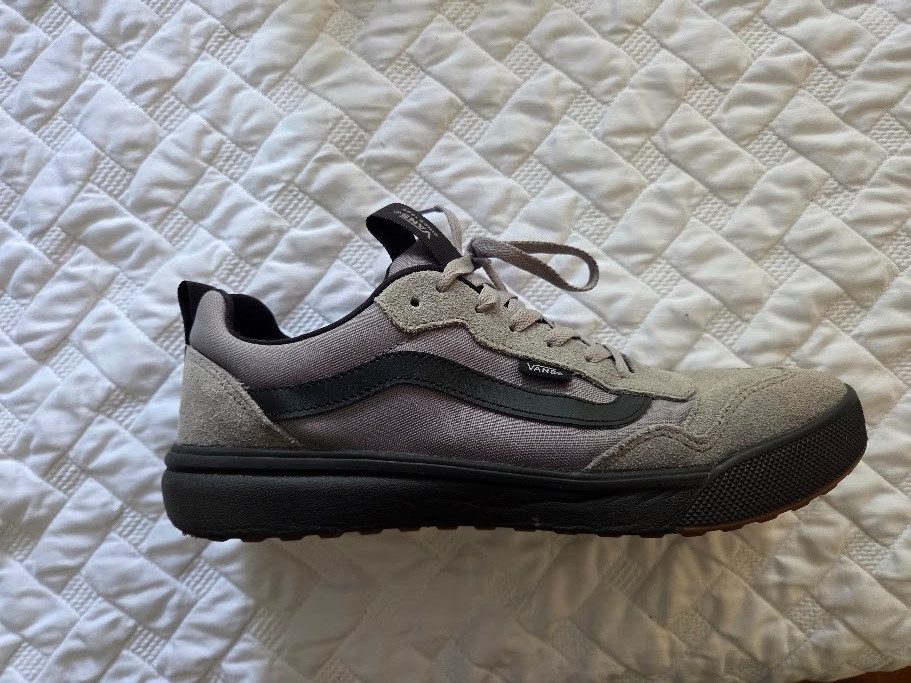 Vans Off The Wall Shoes Gray and Black Mens’s Size 12 Comfort Skate
