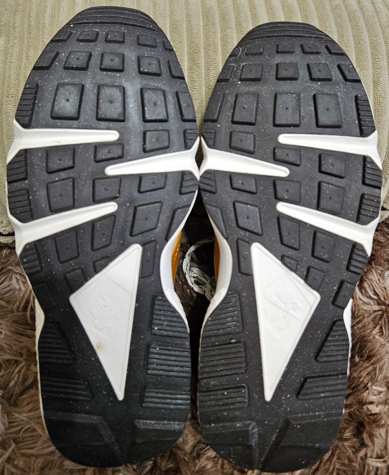 Nike Air Huarache “Tortoise Shell” Phantom-Light Curry Womens 7.5 DQ9317-001