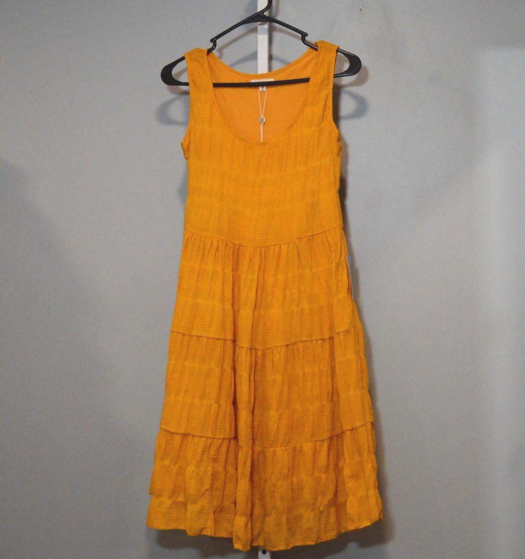 NWT Max Studio Size XS Gold Color Sleeveless A-Line Fit & Flare Dress U-Neckline