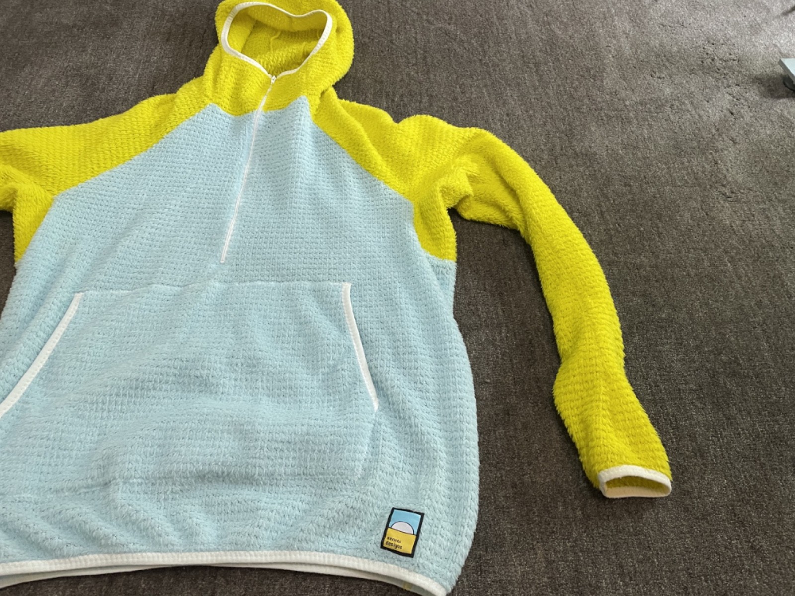 Senchi Designs Hoody – Alpha 120 – Light Blue, Bright Yellow – Men’s XL