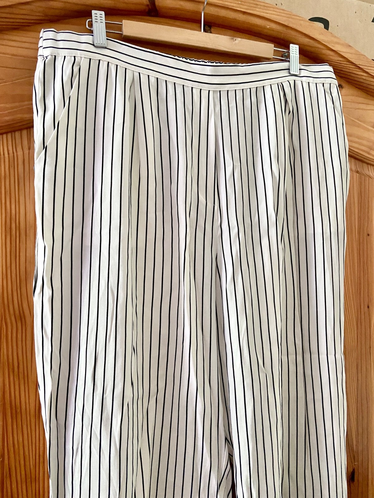 F&F White Stripe Trousers | Lightweight | Elasticated Waist | Pockets | Size 18