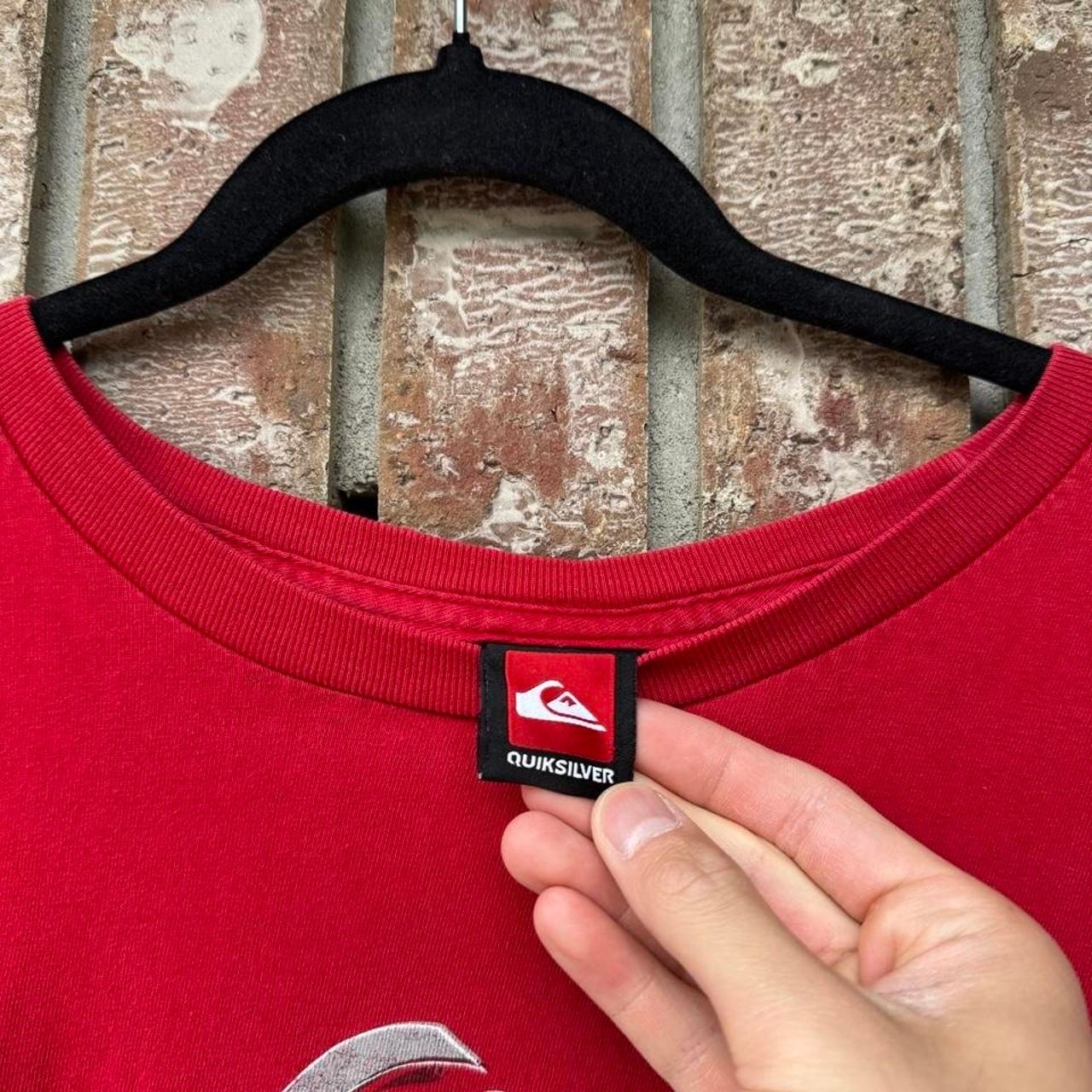 RED 00s QUIKSILVER “TORONTO” GRAPHIC TEE