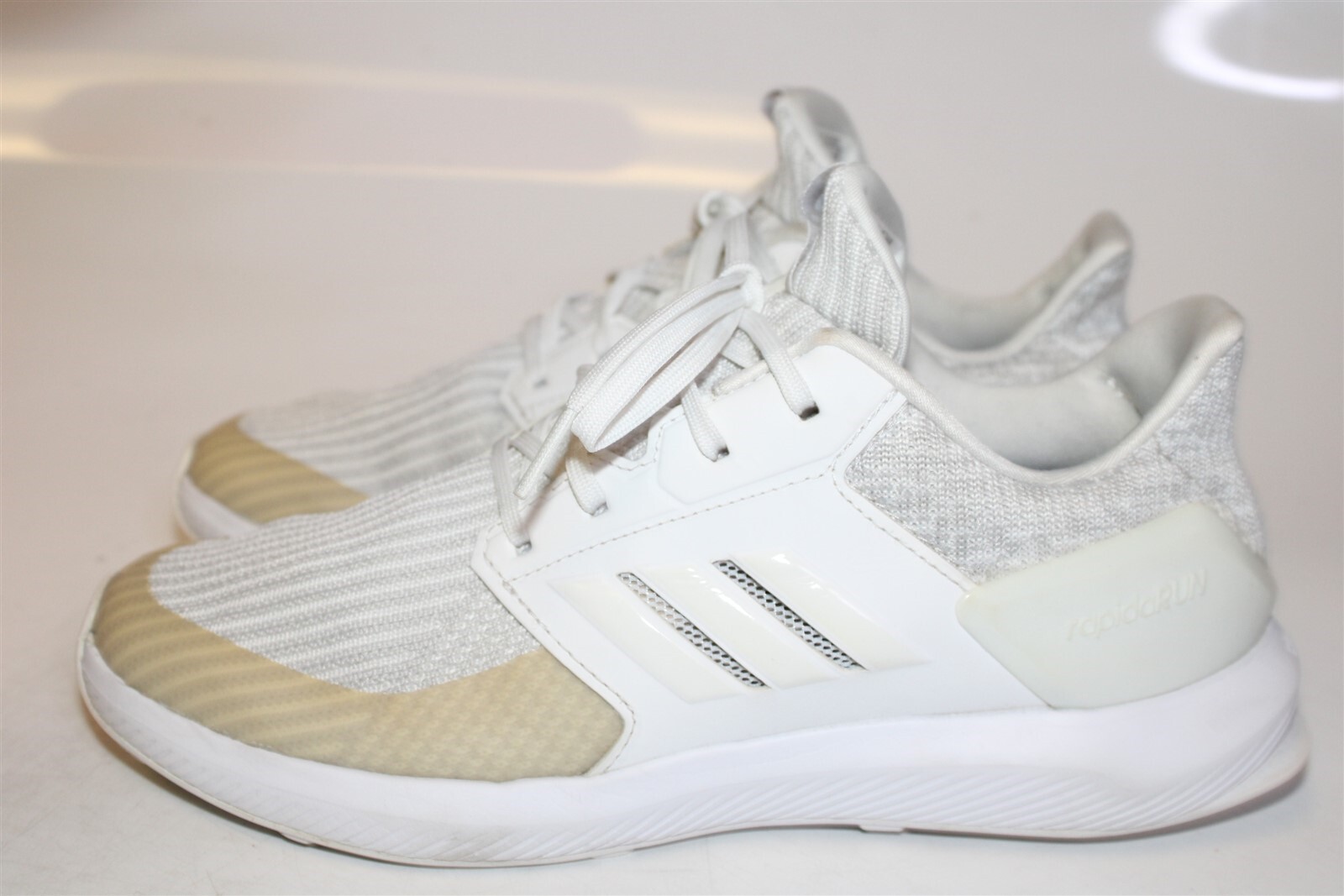 adidas Youth RapidRun Boys Size 5 37 1/3 White Knit Running Sneaker Shoes DB0215