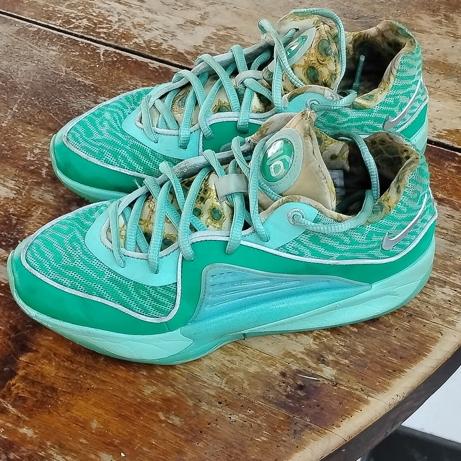 Nike Mint Green Yellow Men’s Low Top Athletic Sneakers Lace Up kevid Duran