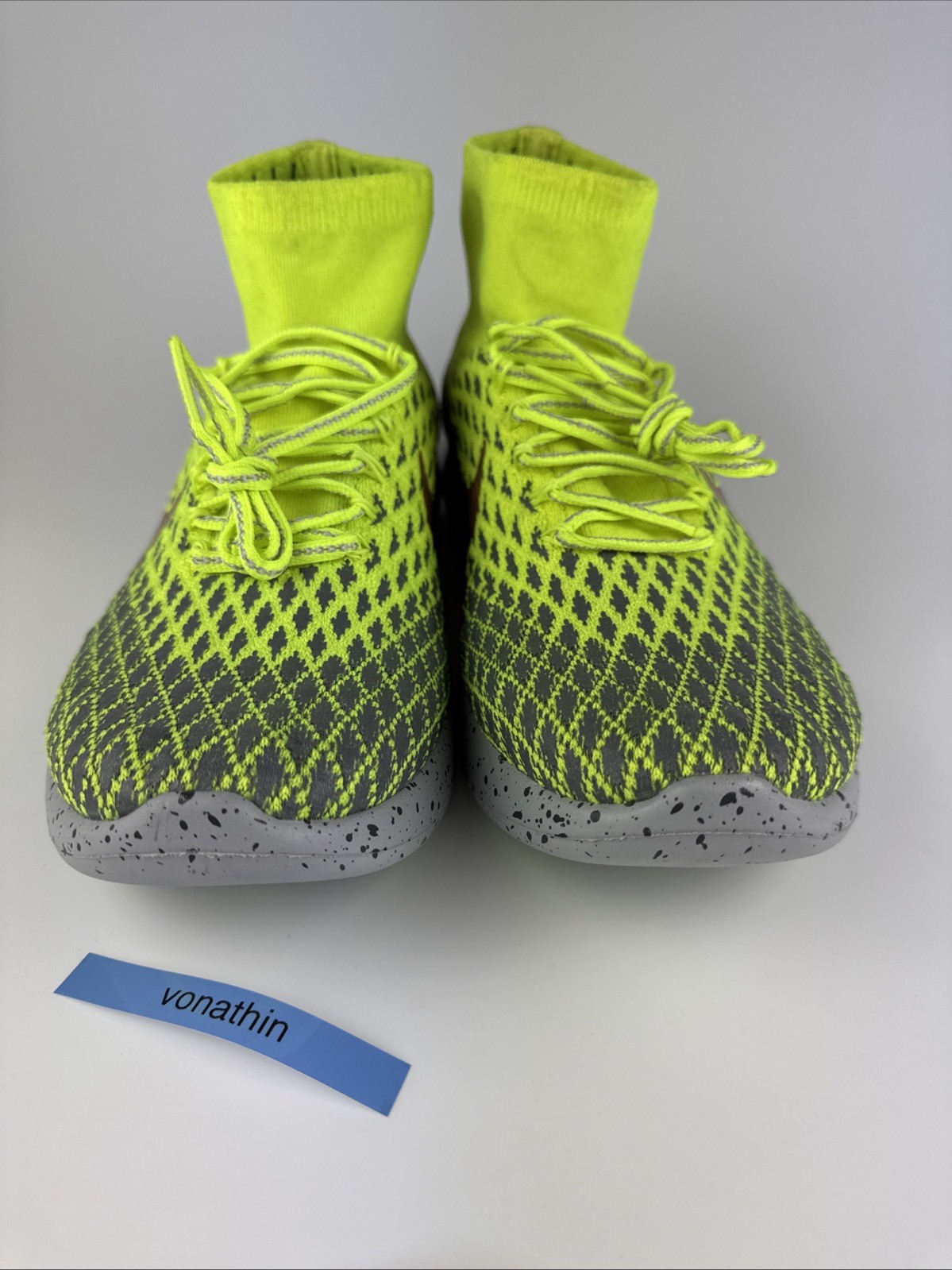 Nike LunarEpic Flyknit Shield Men’s Volt/Gray Sneaker 849664-700