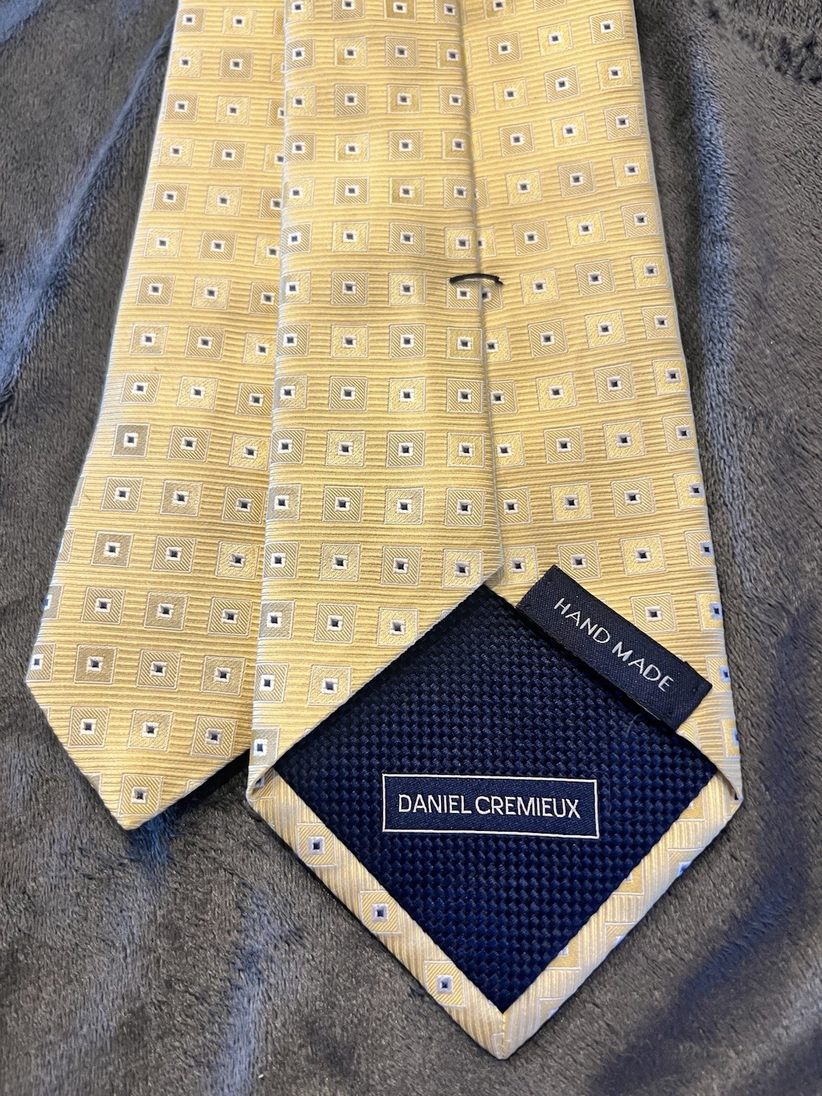 DANIEL CREMIEUX MADE IN U.S.A. Yellow with Blue Dots Tie Handmade 100% Silk