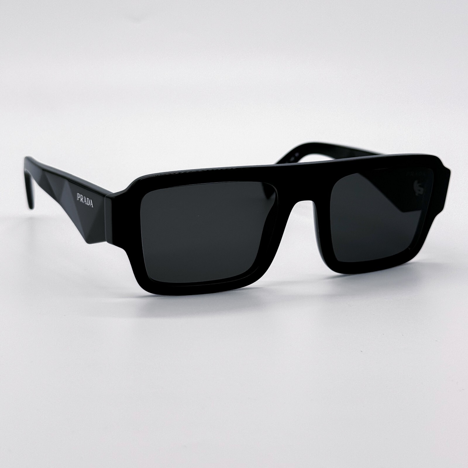 NEW PRADA SPR A05 16K08Z SQUARE BLACK PRA05S 16K08Z UNISEX PRADA SUNGLASSES