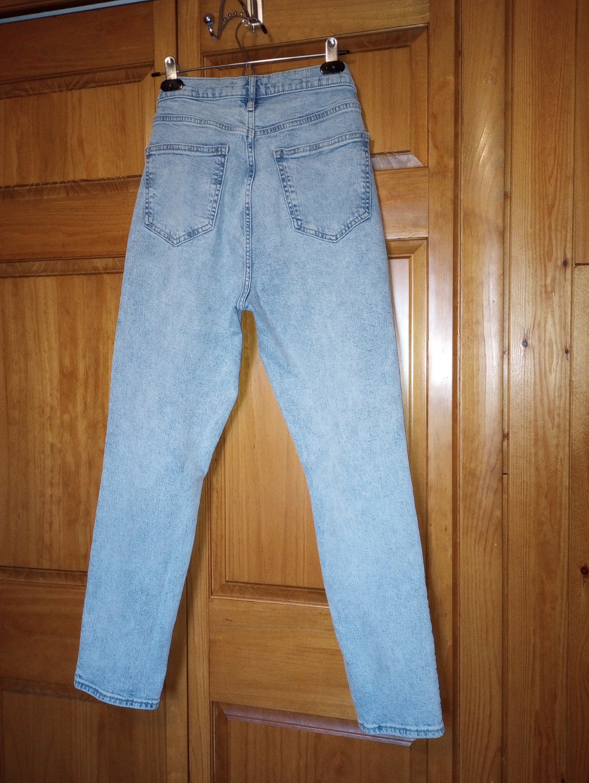Gap Denim “Vintage” Look Jeans 5″ Ankle Slit Womens 31″ waist, 12″ rise, Lt Wash