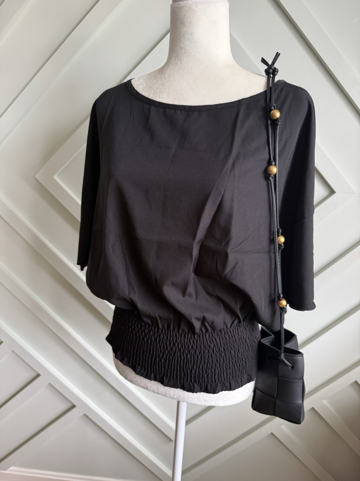 Women’s Batwing Short Sleeve Dolman Top Blouse with Elastic Waistband Hem Sz S