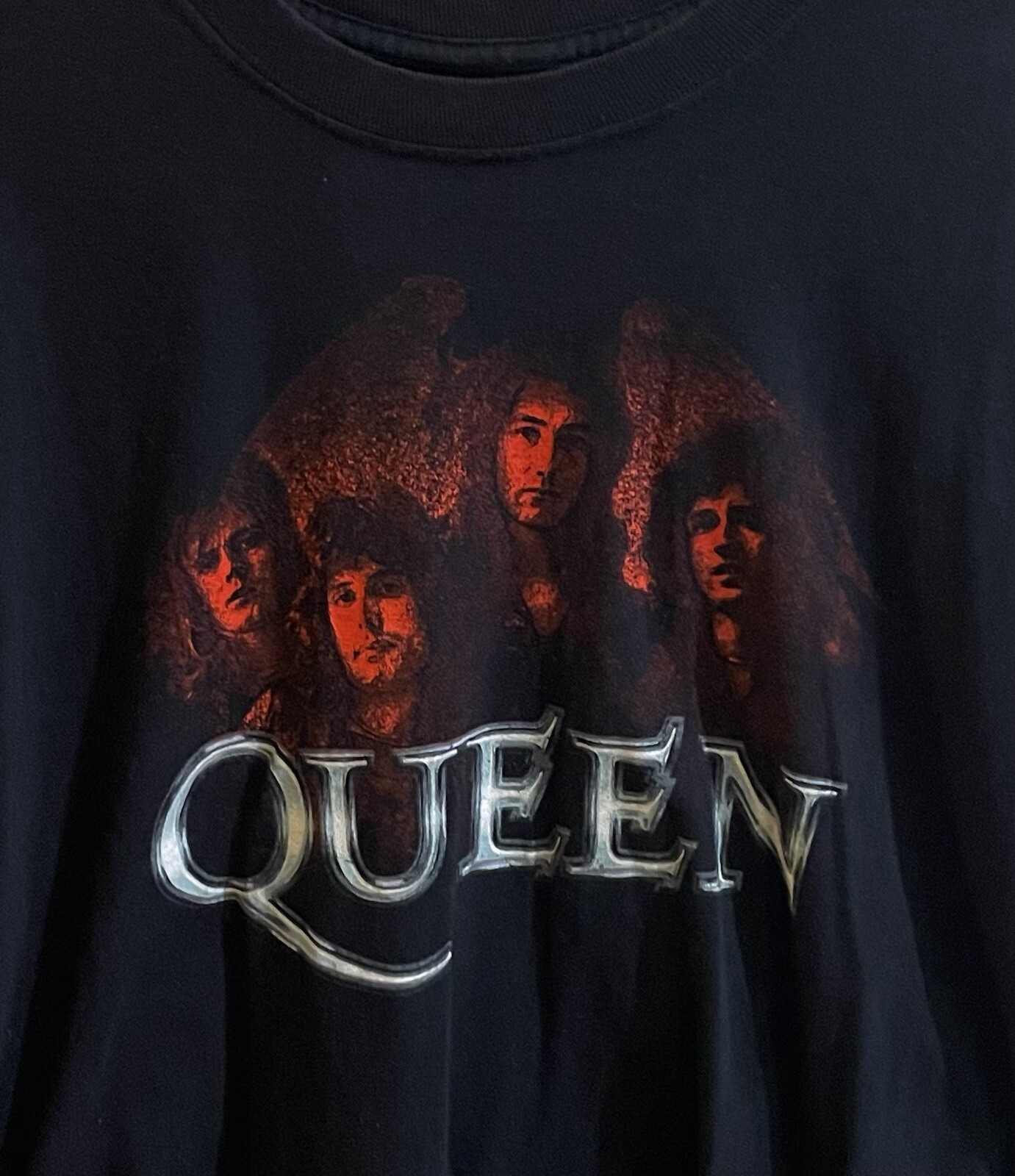 Queen Officially Licensed Official Merch Men’s Band T-Shirt L Large Black