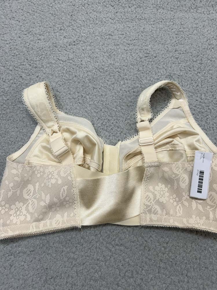 Playtex Bra 38D Full Coverage 4695 Comfort Strap With Front Closure
