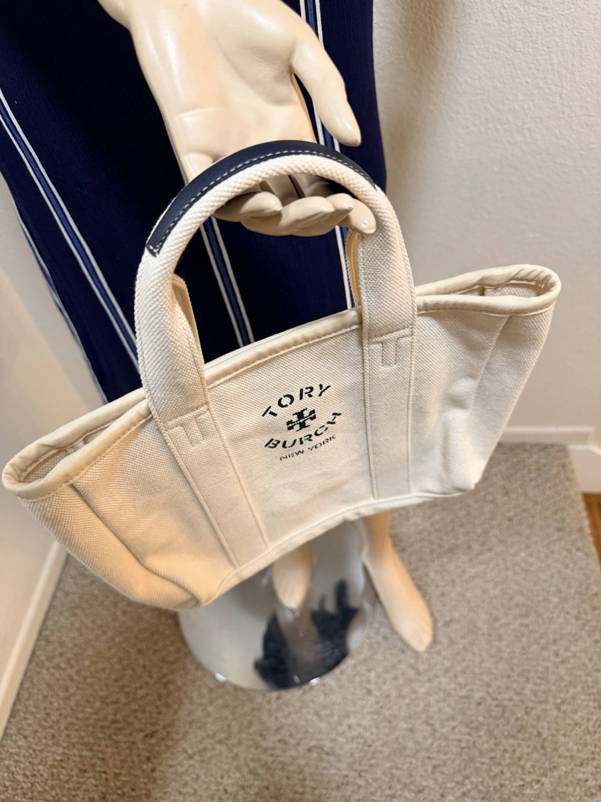 Tory Burch Women’s Beige Canvas Logo Tote Bag Top Handle, Beige Strap