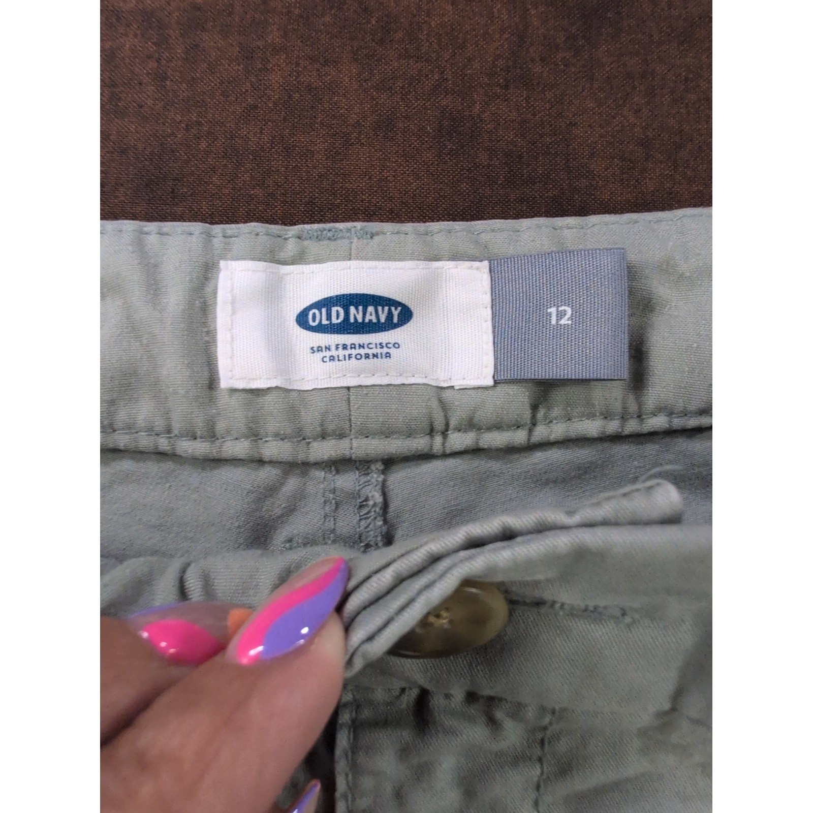 Old Navy Everyday Chino Walking Shorts Sage Gray Green Womens 12 Stretch Midrise