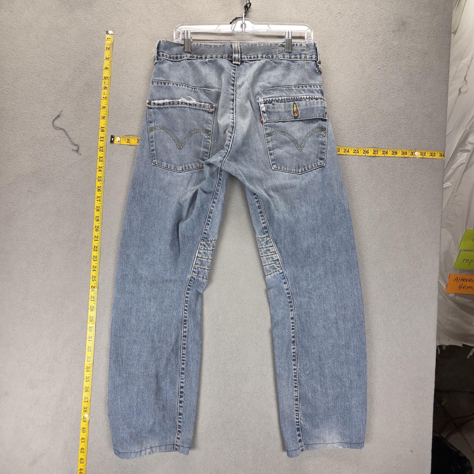 VTG Levis Engineered Jeans Mens Blue Twisted Flap Pocket Altered Hem Fits 32×30