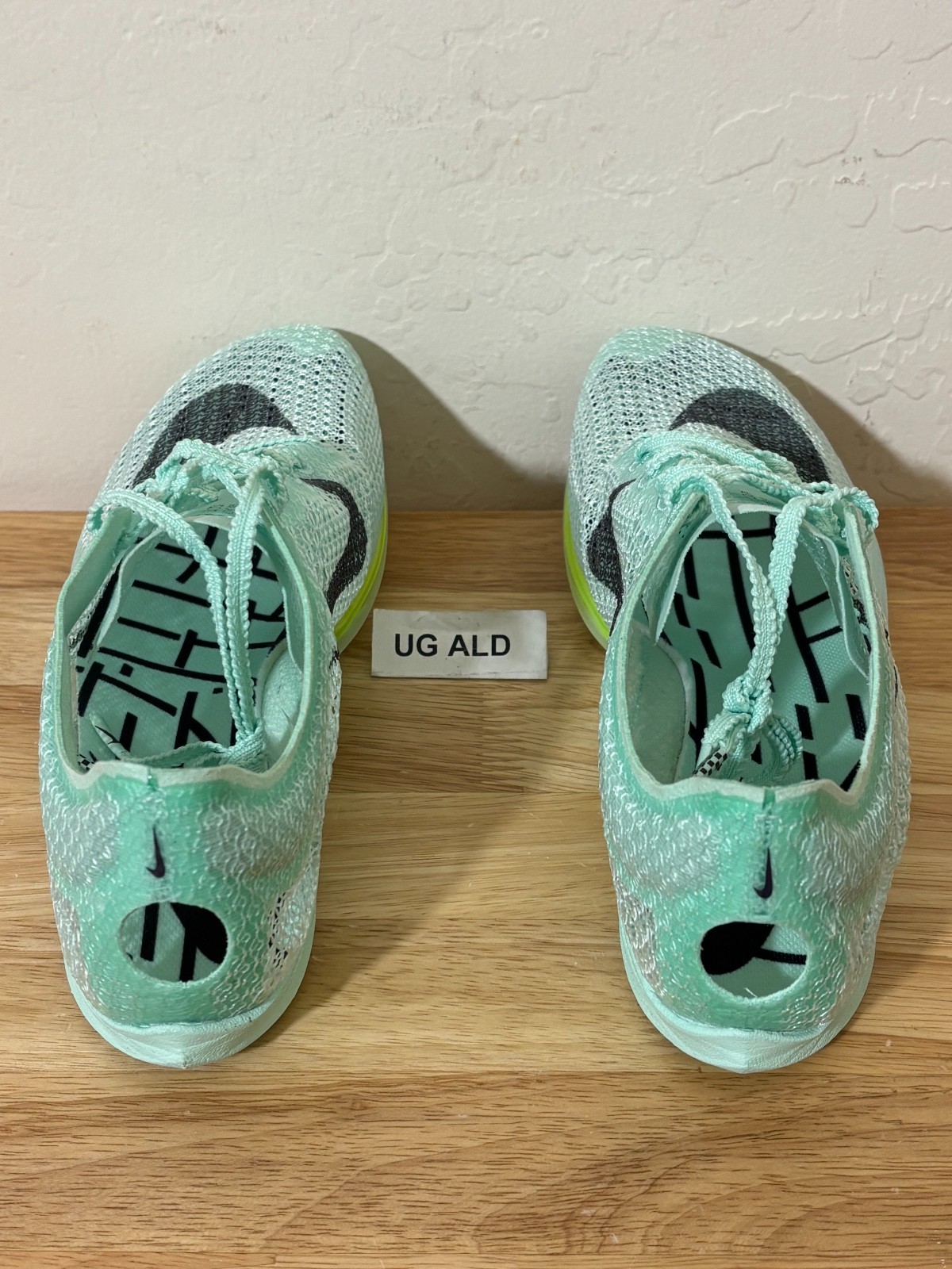 Nike Air Zoom Victory Mint/Volt Track Field Spikes Size Men’s 8.5 DR9908-300