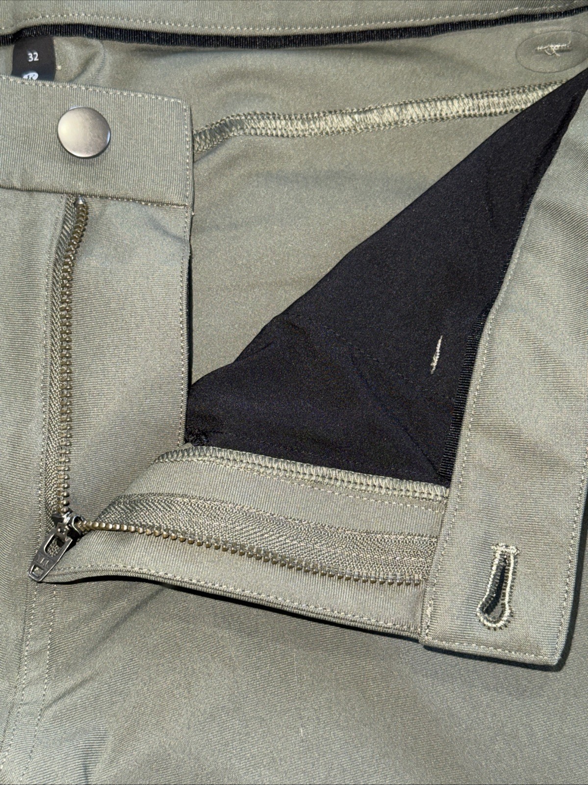 Lululemon Men’s Pants Size 32 Casual Business Outdoor Golf Preppy Athleisure