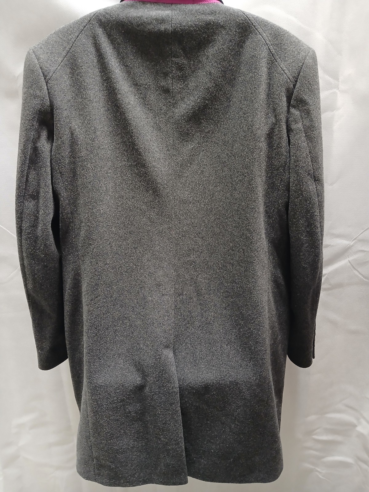 Holland Esquire Grey 75% Wool, 5% Cashmere Overcoat- L Chest 42in
