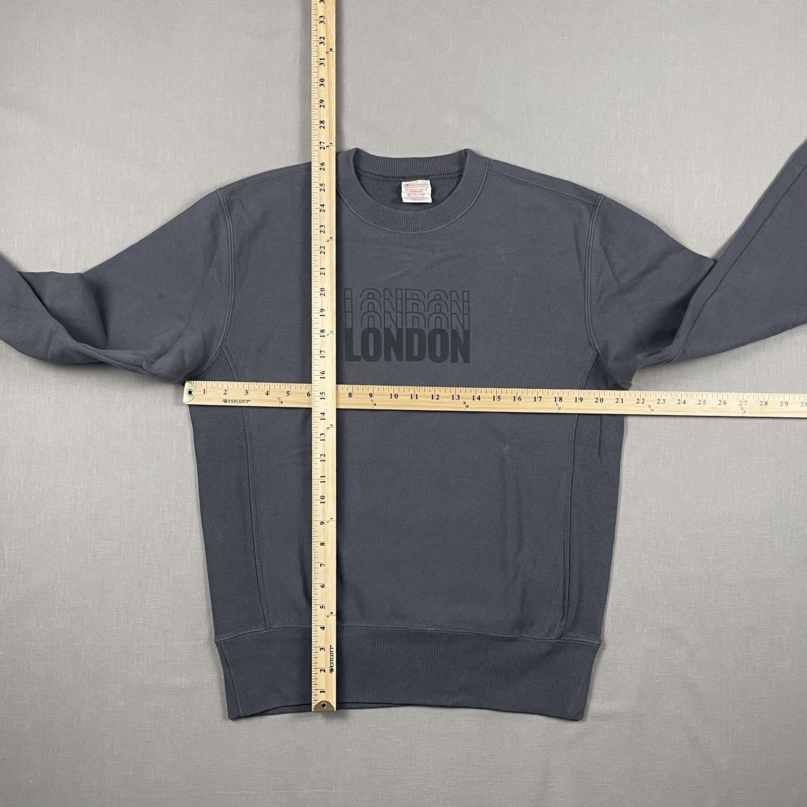Champion Reverse Weave Warmup Sweatshirt Men’s Medium London Logo MADE IN ITALY