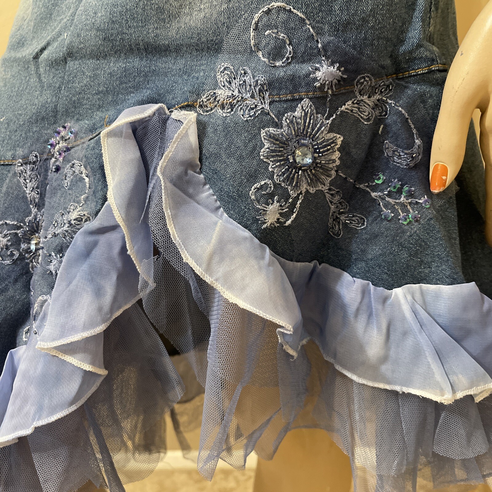 Women’s Blue Denim Cotton Casual Stretch Bead Boho Zipper Size M(6-8) Skirt 3277
