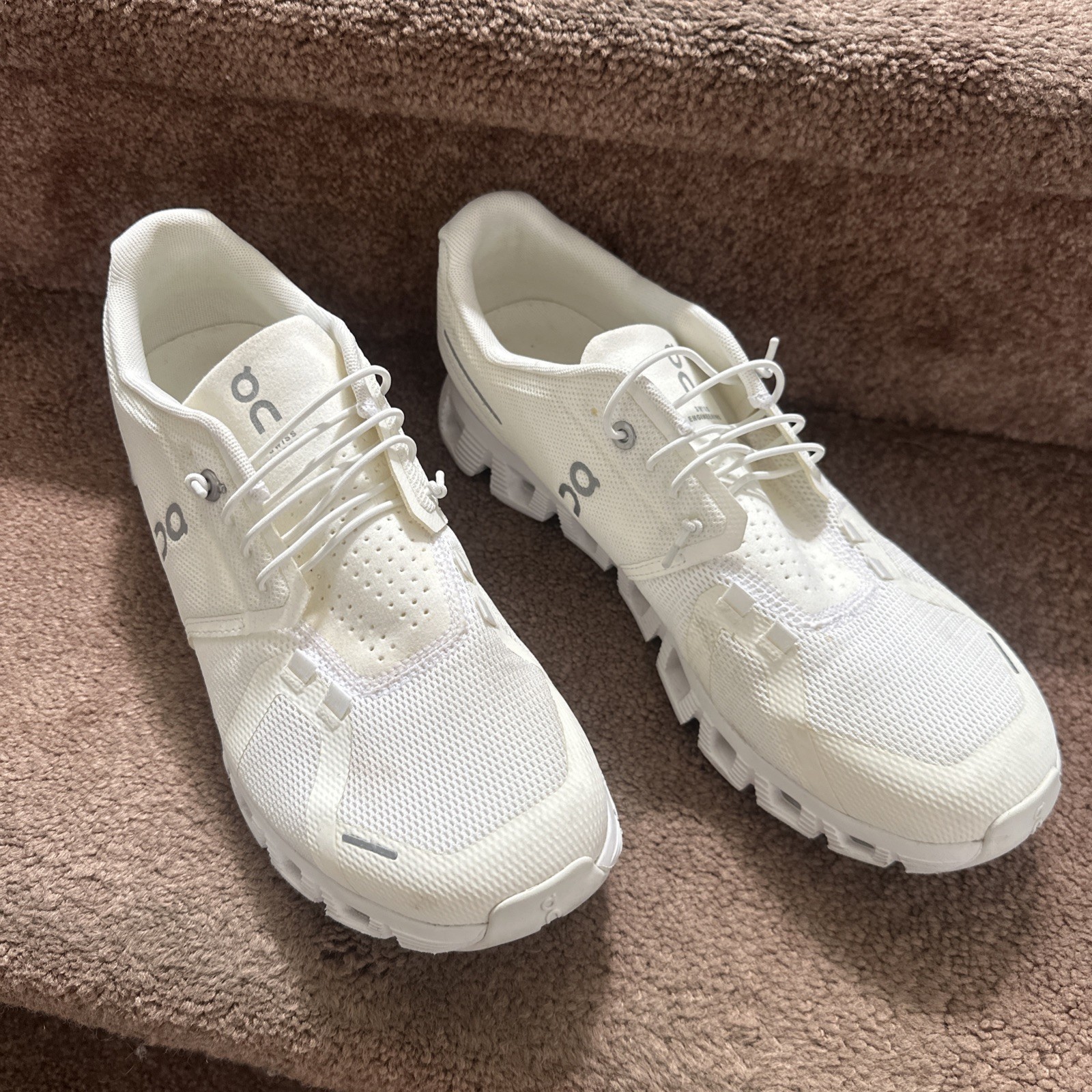 On Running Cloud 5 All White Athletic Shoes Sneakers Women Size 10