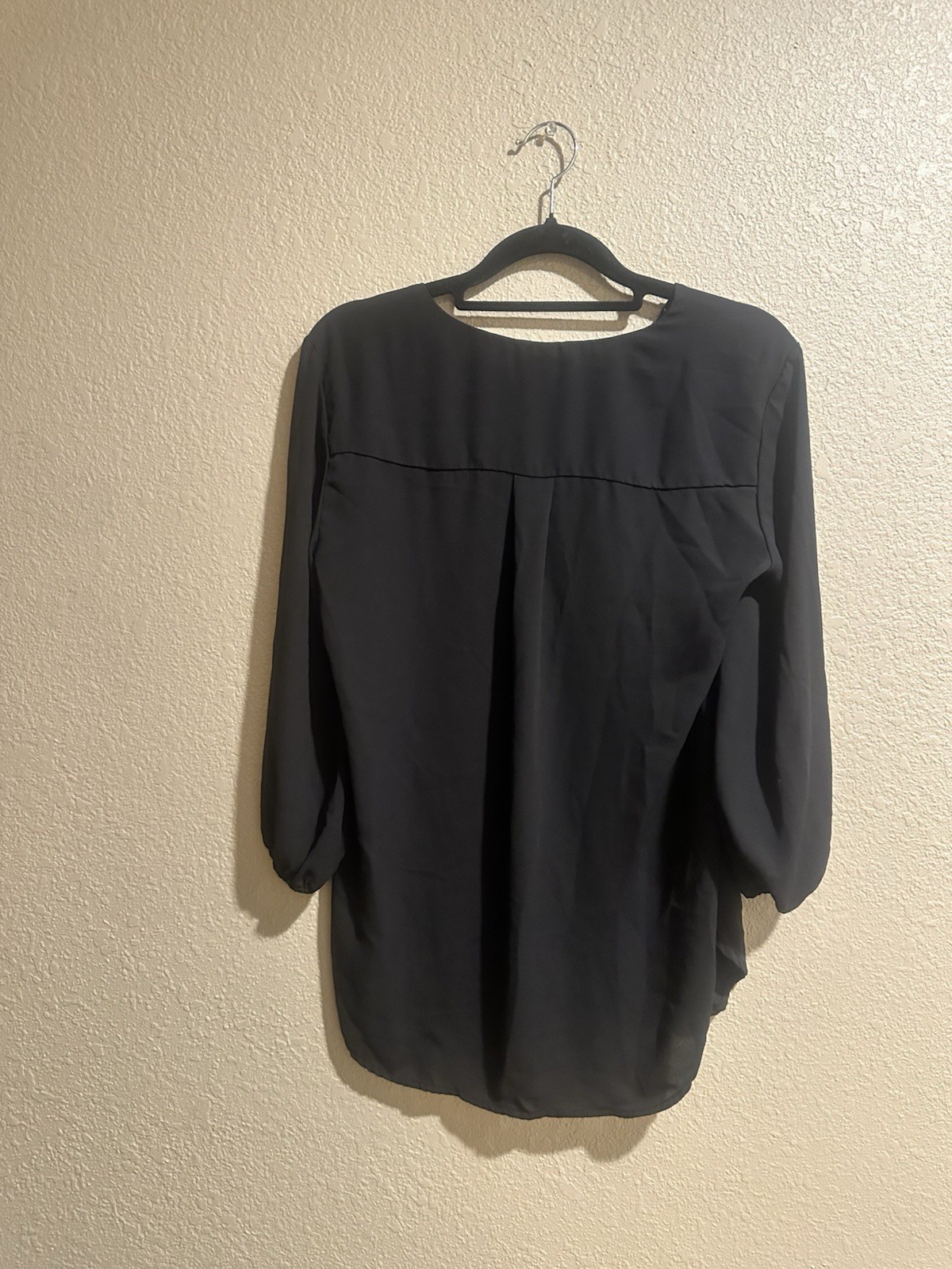 Pleione Women’s Black Solid V-Neck 3/4 Sleeve Pleated Woven Blouse S