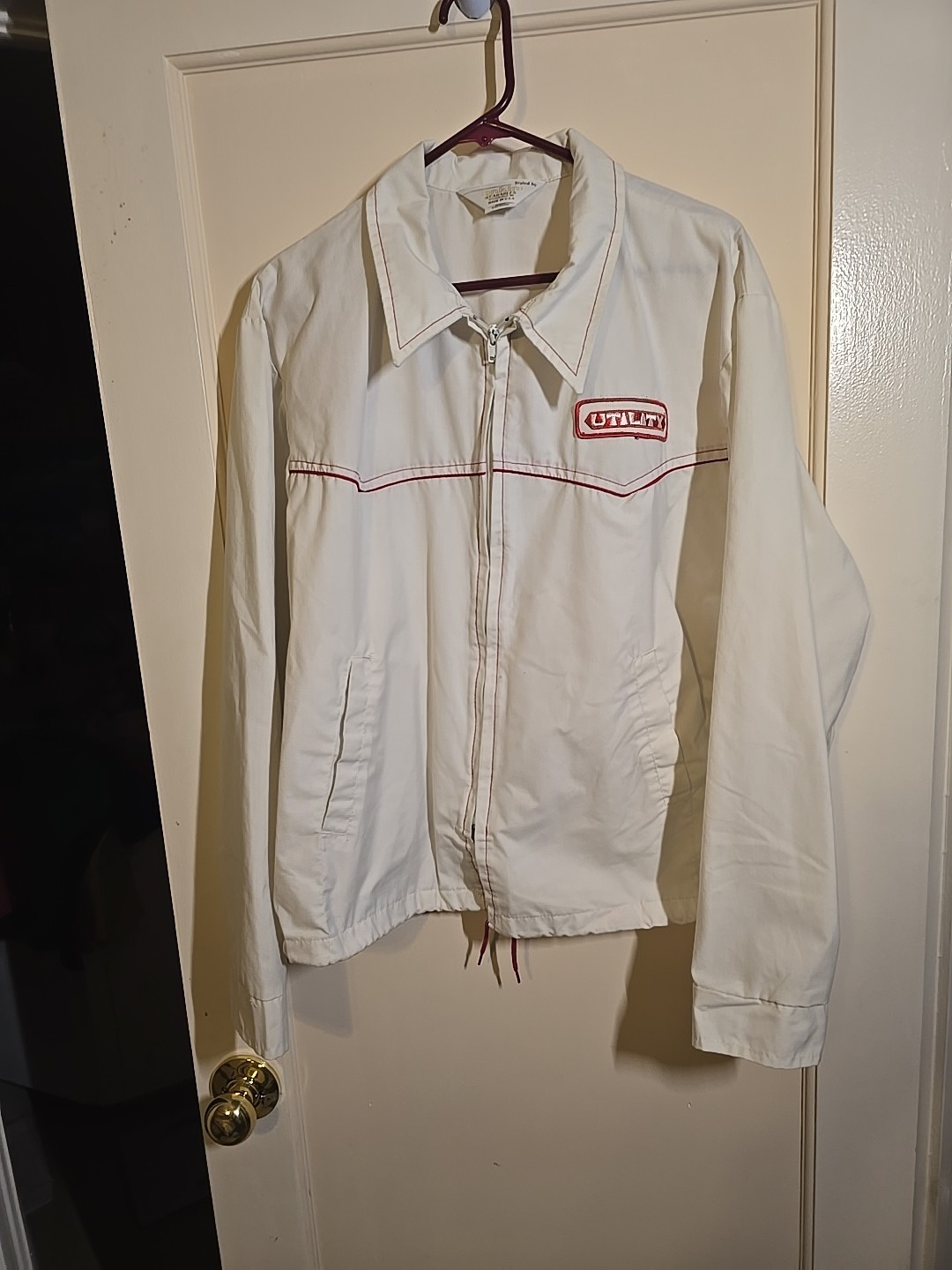 Utility Jacket Front Zip Jacket – White W/ Red Trim Size L