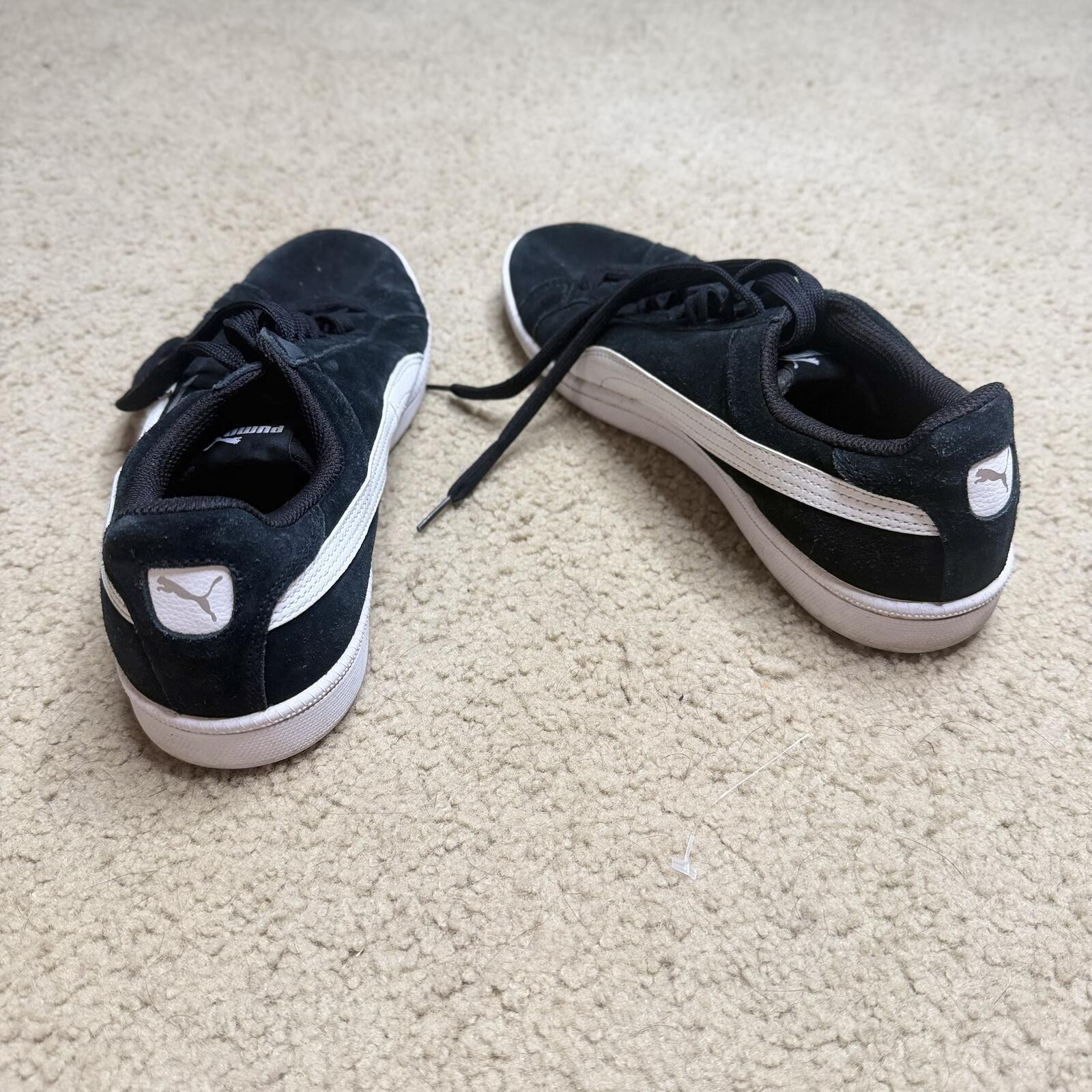 Puma Smash v2 Black White Suede Sneakers Men’s Size 10.5 Casual Shoes