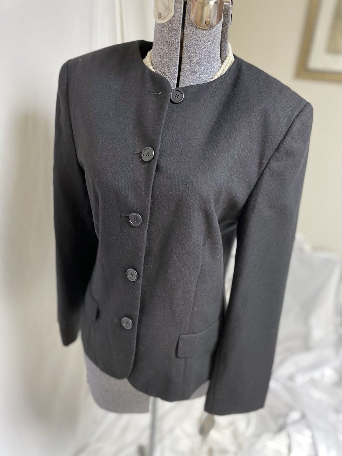 NEW Orvis Blazer Size 12 Black Wool True To Size Jacket Interior Pocket Lined