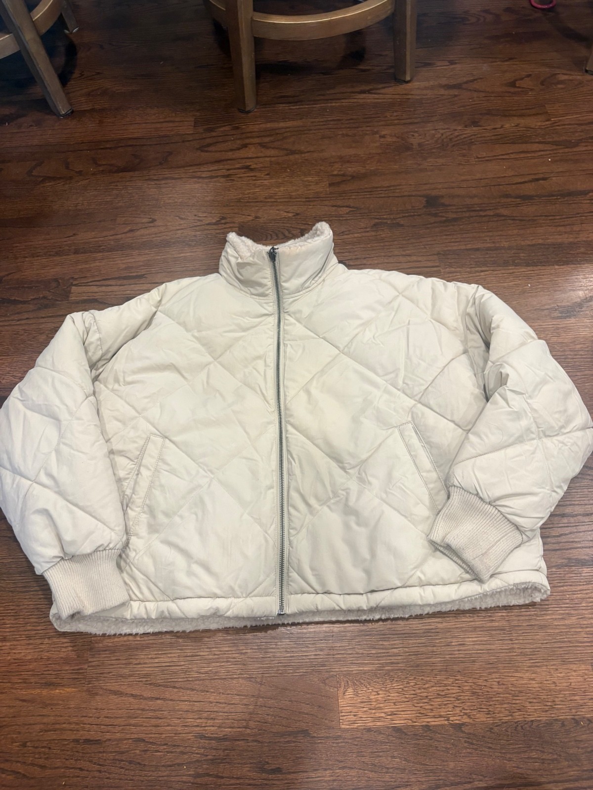 American Eagle Reversible Sherpa Lined Quilted Jacket – Small