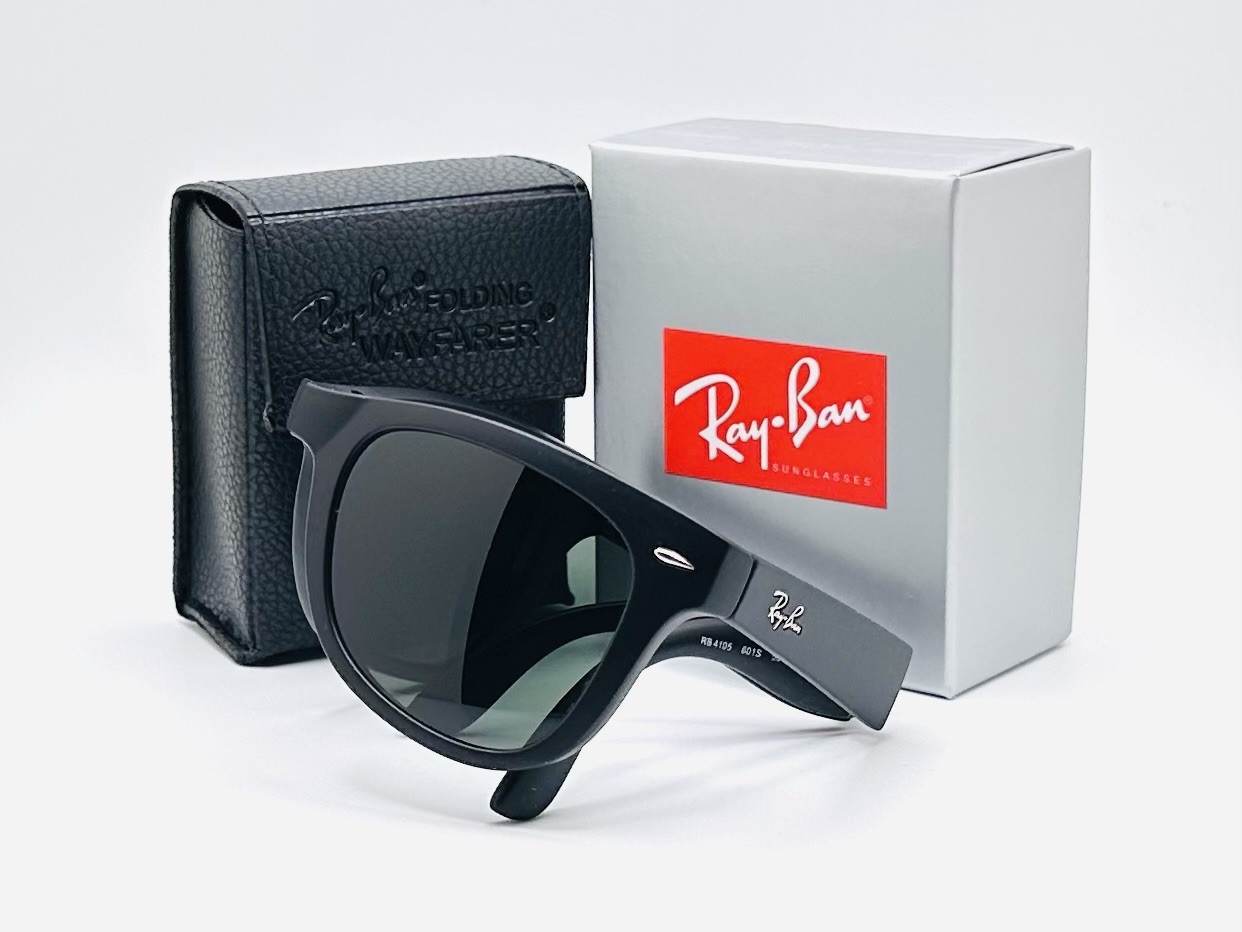 Ray-Ban Wayfarer Folding RB4105 50mm Sunglasses – Matte Black Frame/ Green Lens