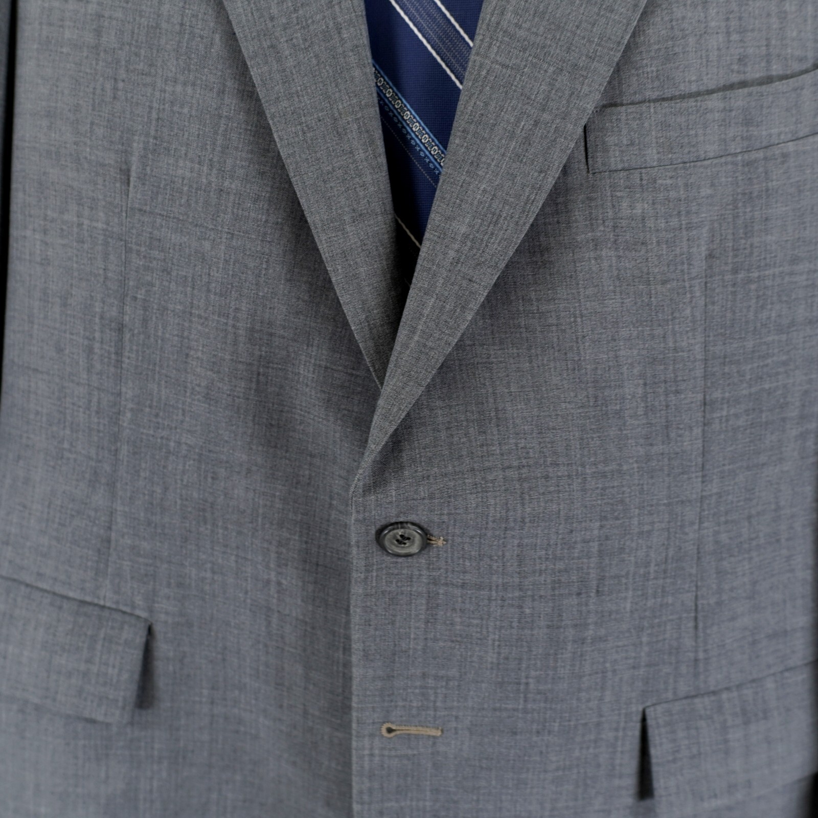 Tom James Gray W/ Hint Of Blue Wool 2 Button Blazer 38S