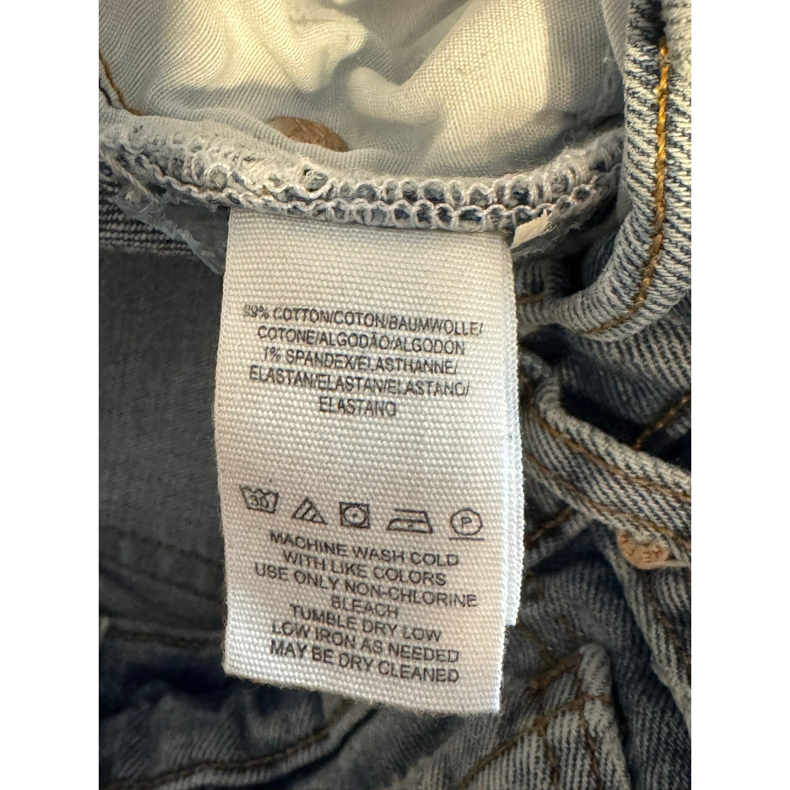 We The Free Women’s 30 Button Fly Jeans Distressed Frayed Hem Denim Light Wash