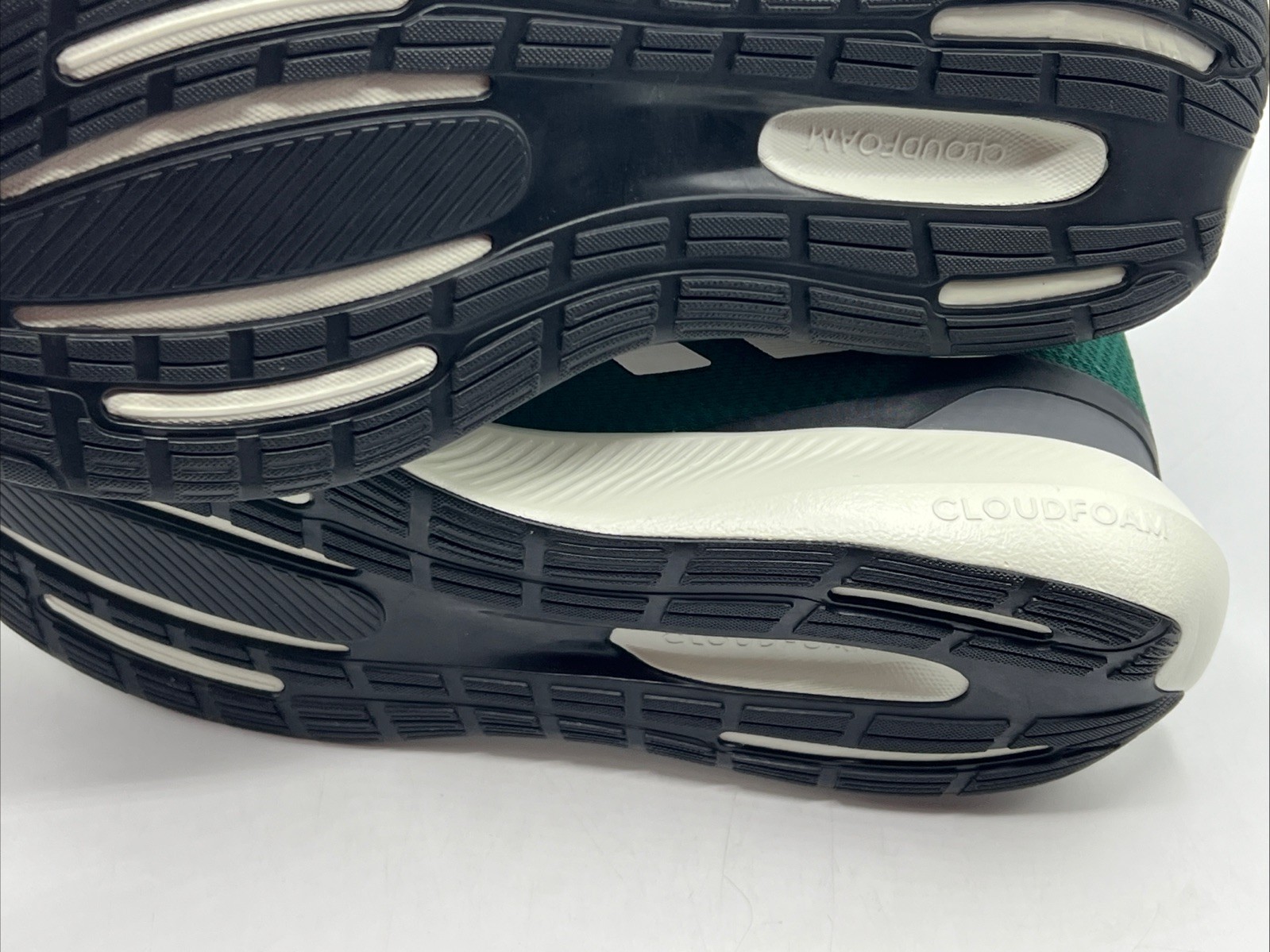 Adidas Run Falcon 3.0 Men’s Size 10 Running Shoes Green White Sneakers New