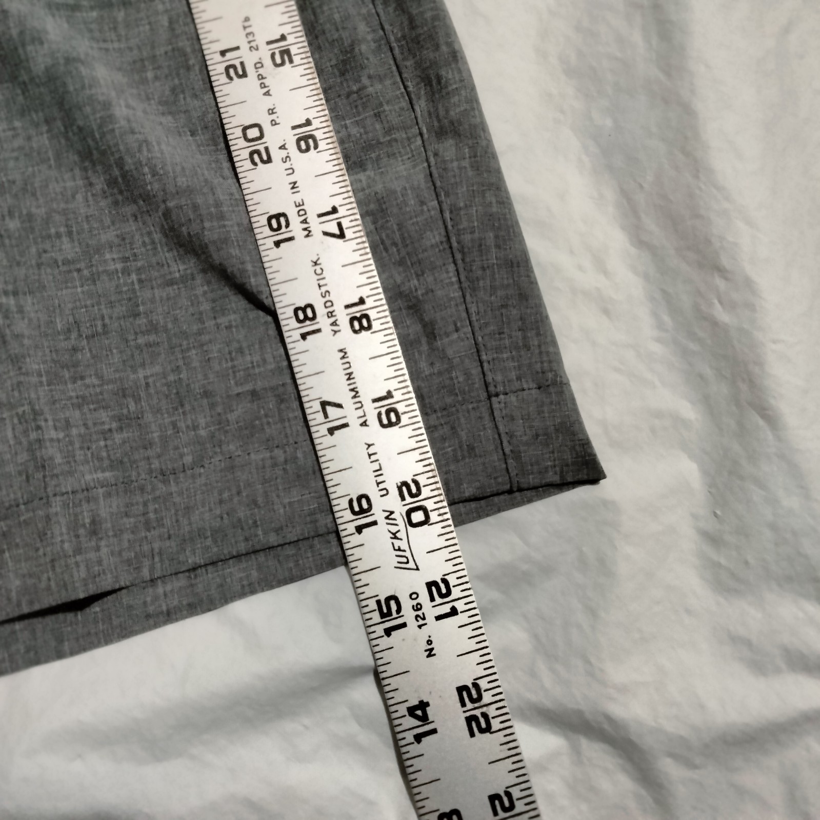 Peter Millar Crown Sport Men’s Iron Shackleford Performance Hybrid Shorts Sz 34
