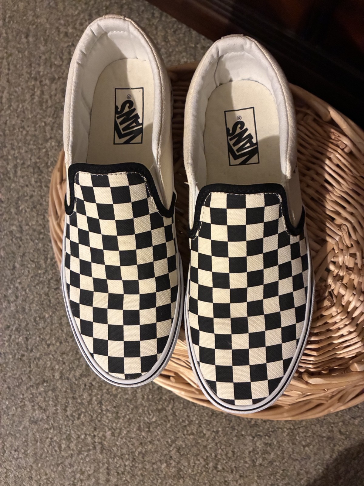 Size 8 mens/ women’s 9.5-10 – VANS Asher Checkerboard