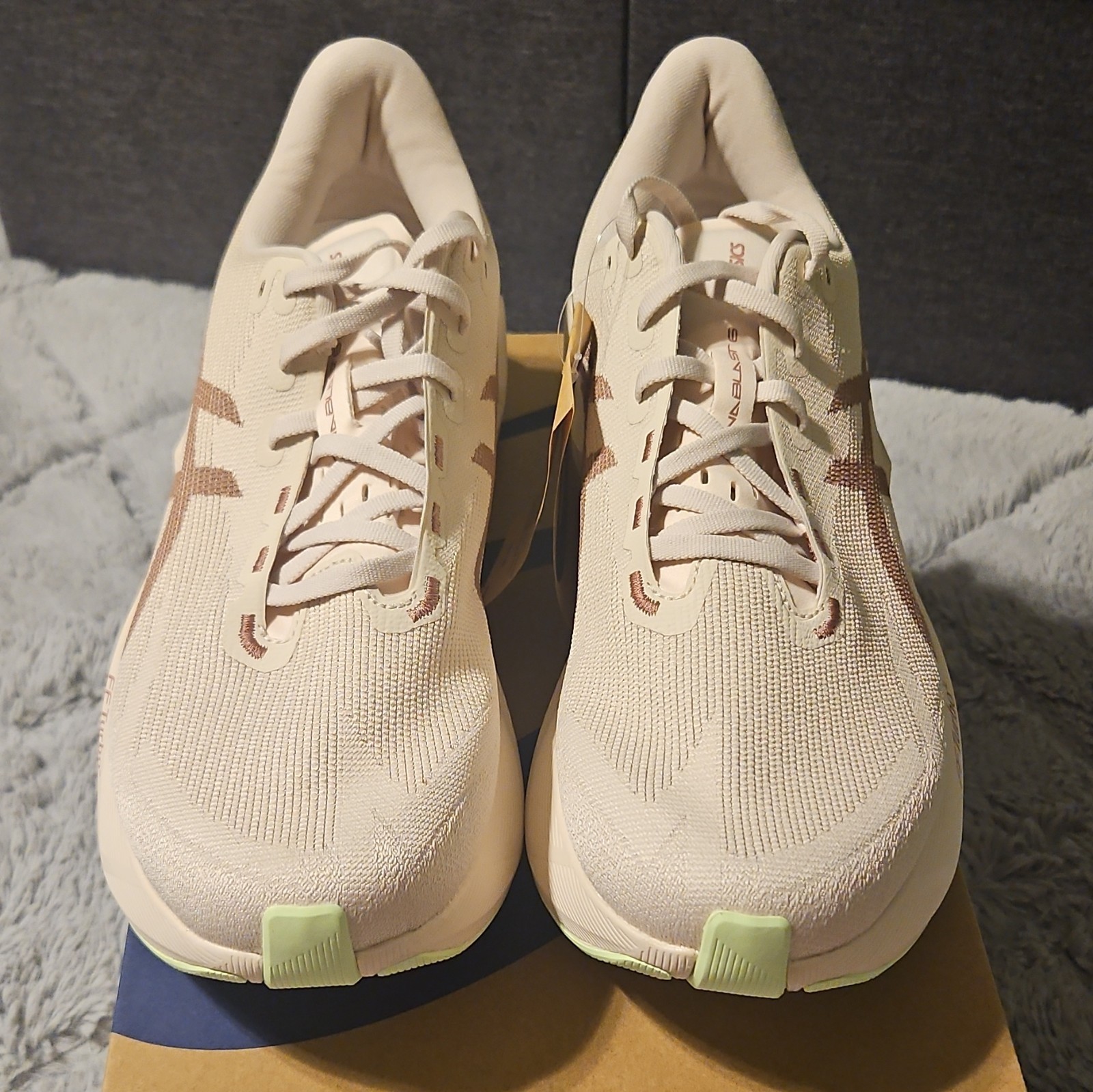 Brand New ASICS Novablast 6 Men’s Running Size 13 D. Rose Dust Illuminate Yellow