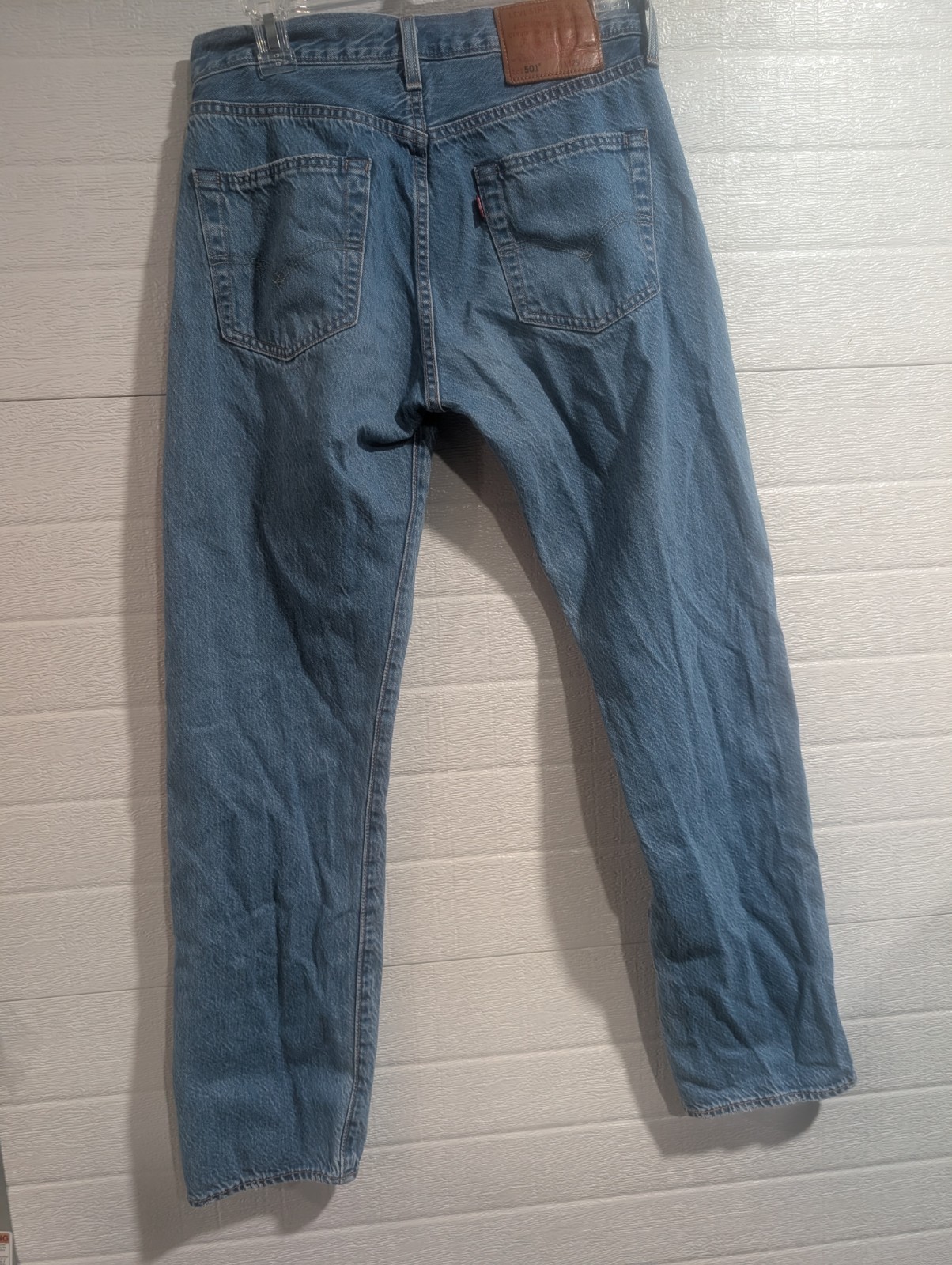Levi’s 501 Premium Men’s 5-Pocket Straight Blue Medium Wash Denim Jeans Button