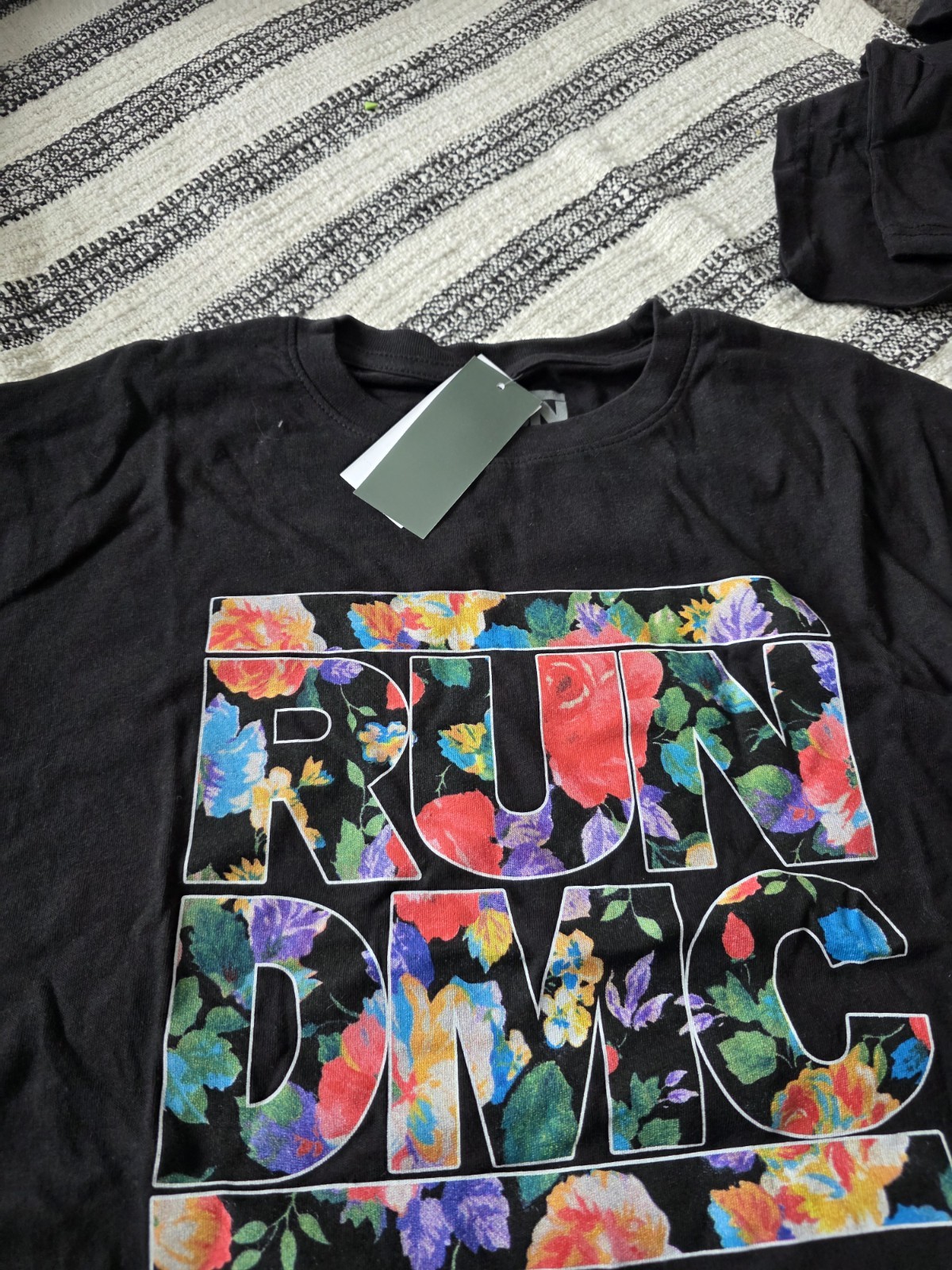 Run DMC T-shirt Flower Logo Size XLarge