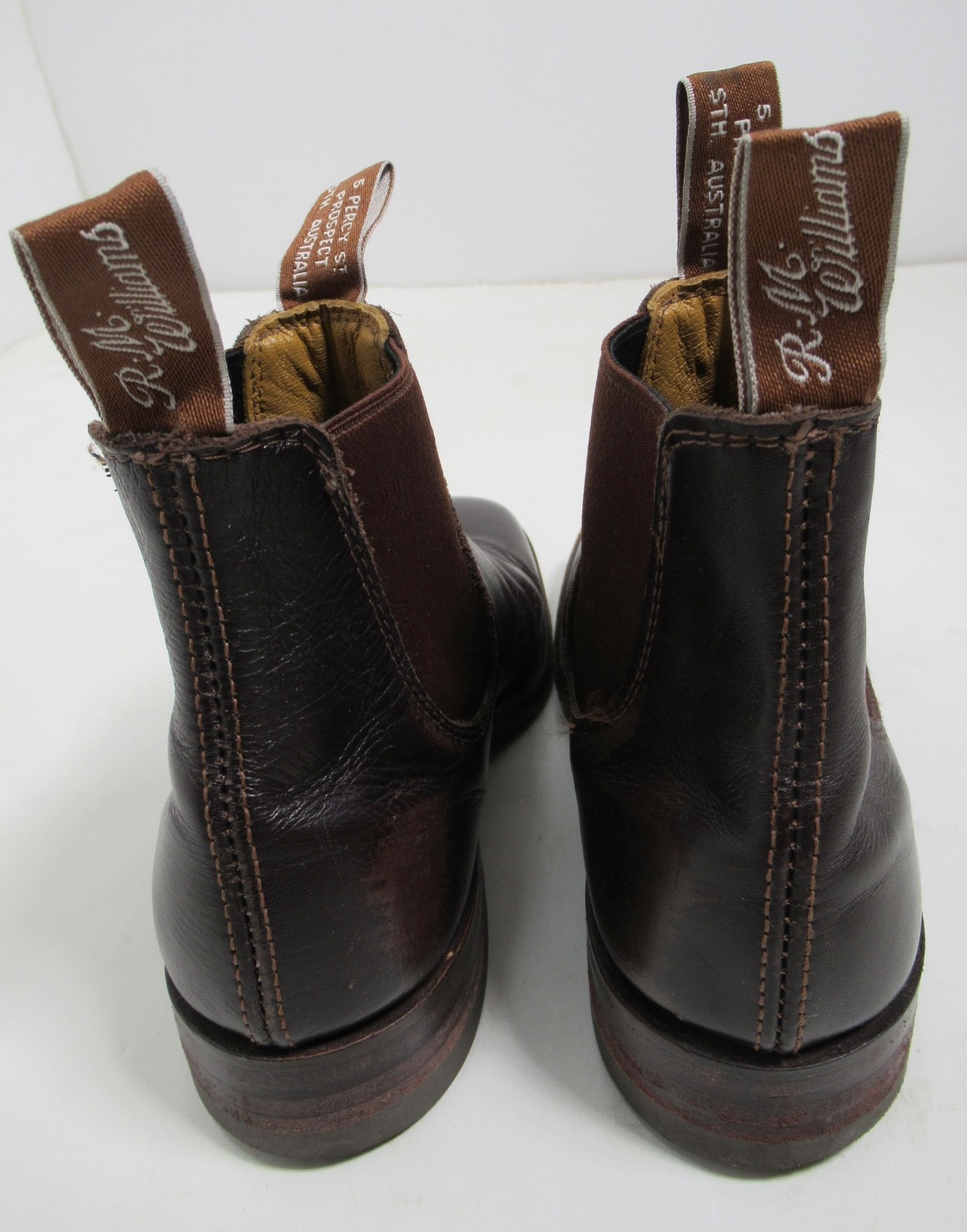 R.M. Williams Men’s Comfort Craftsman Chelsea Boot Chestnut 6 US / 5 UK / 38 EU