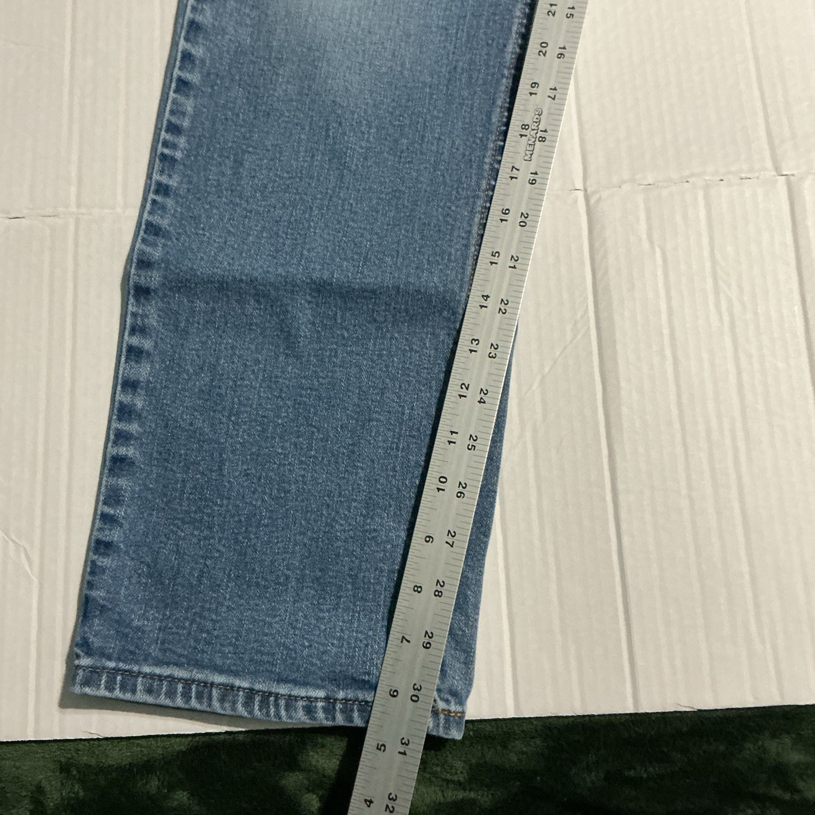 Levi’s 541 Men’s Jeans Athletic Fit, Tapered Leg, Blue Denim 36×34