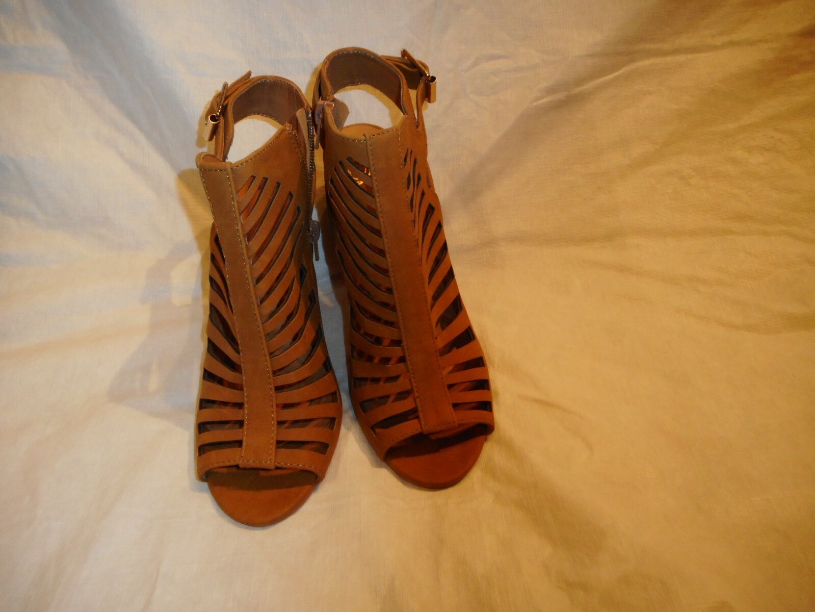 Open Toe Brown Man Made Materials U.S Shoes Size 8.5