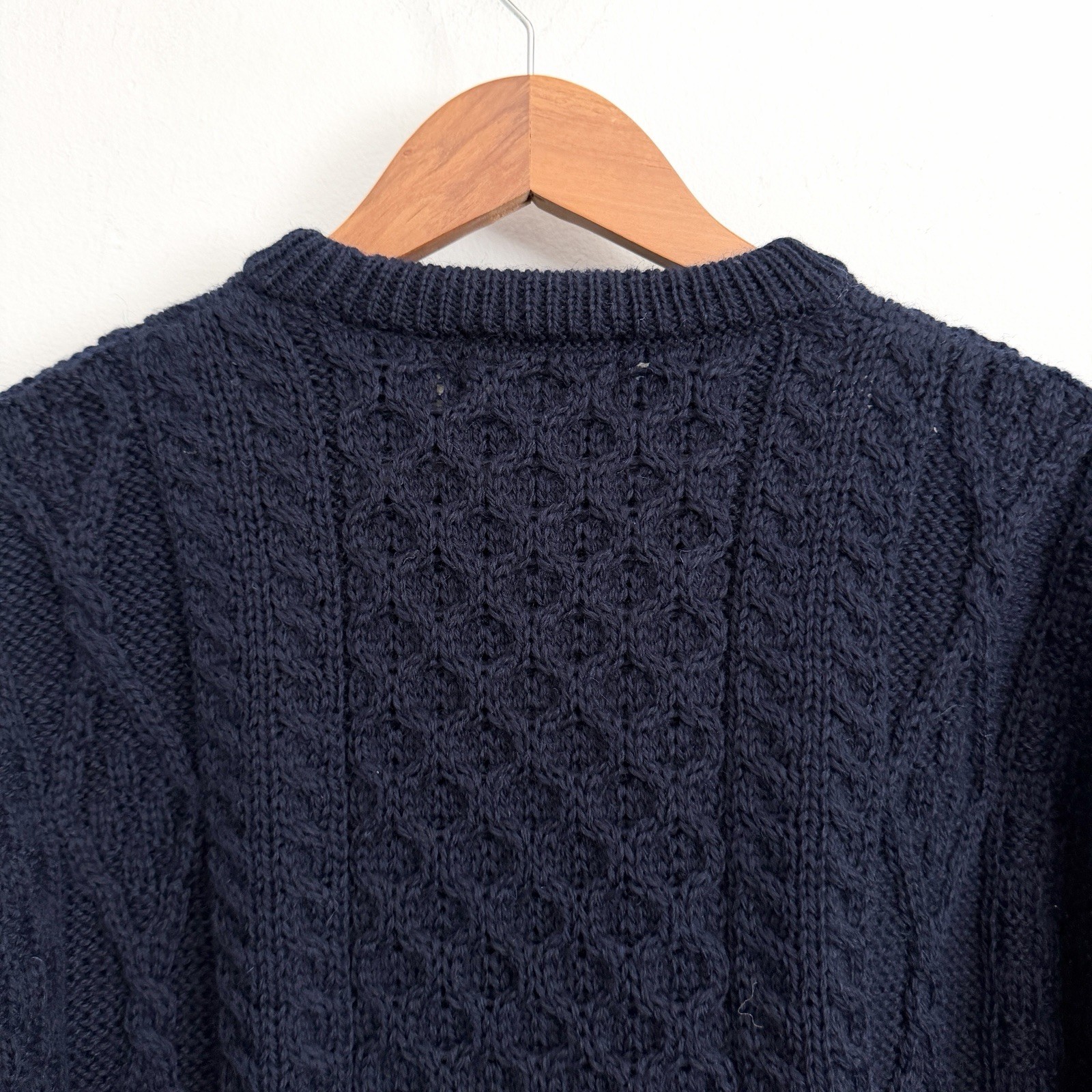 NEW The Irish Store Navy Blue Fisherman Lightweight Crewneck Heritage Sweater M