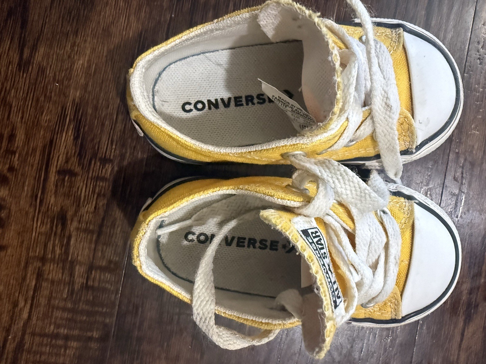 Converse Chuck Taylor All Star Toddler US 5 Yellow Canvas Low Top Lace-Up
