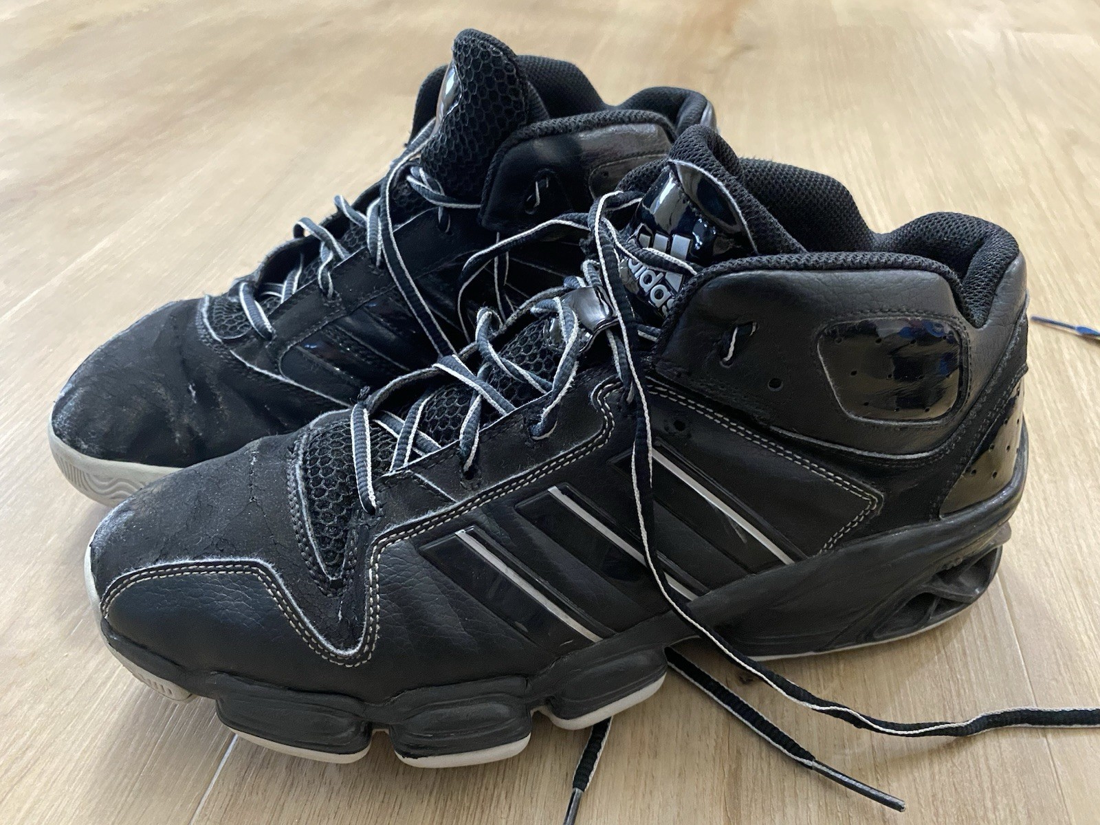 Adidas Retro Black/Grey Basketball Shoes Size 8.5 With Boost Technology