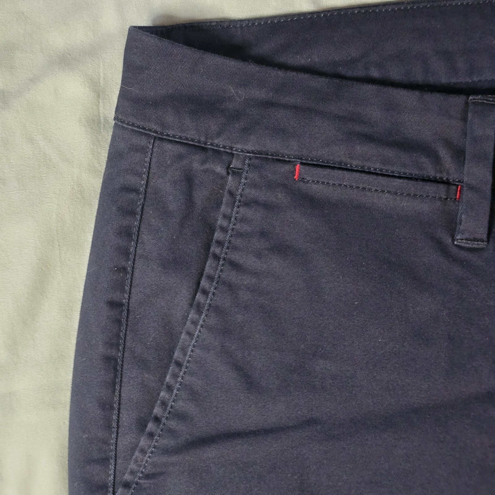 UNTUCKiT Mens Slacks W34 L30 Straight Fit Navy Blue 97% Cotton Stretch Comfort
