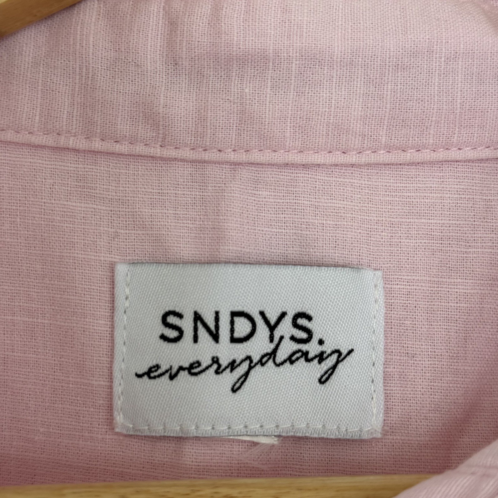 SNDYS pink linen blend button up shirt