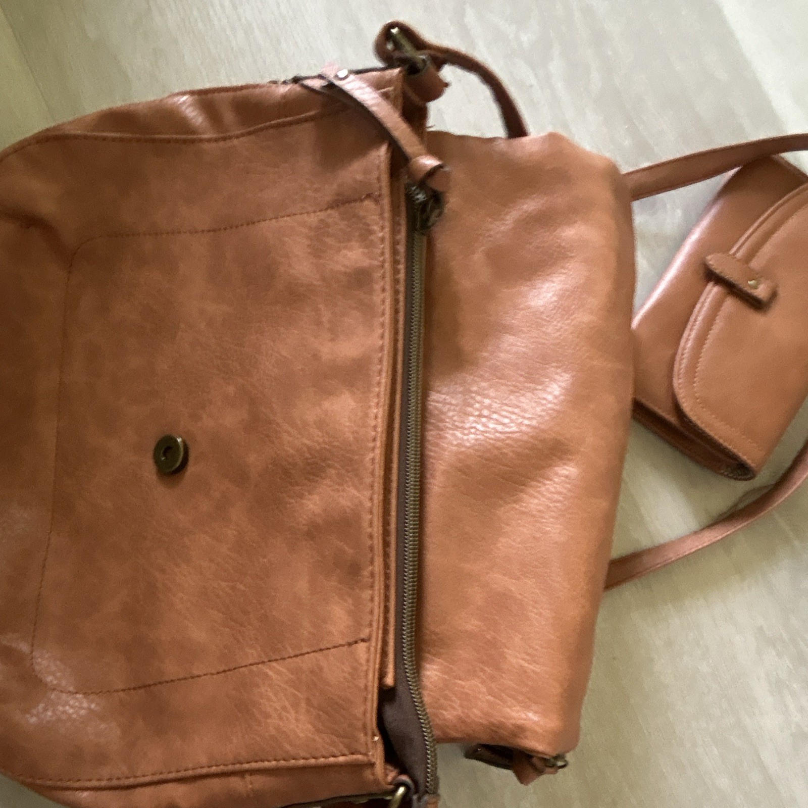 Brown Medium Crescent Crossbody Bag Adjustable Detachable Strap Zip/Magnetic