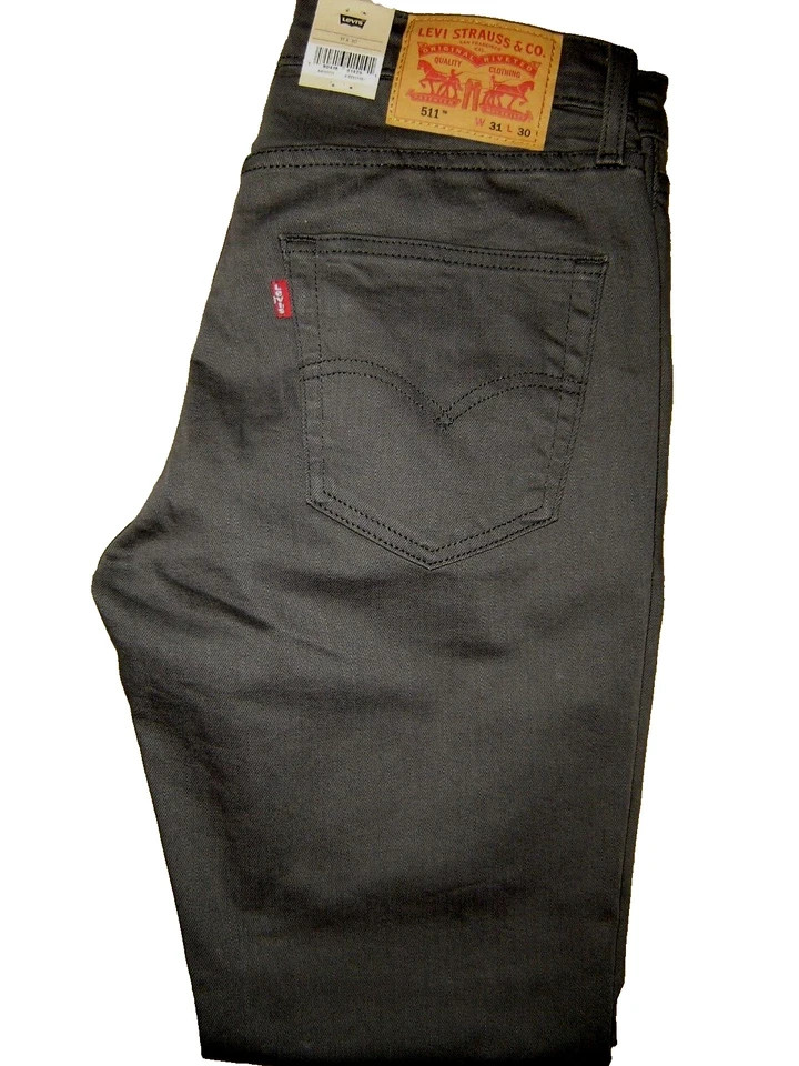 NWT Levi’s 511 jeans 32 x 30 Slim Fit Retail $80 Style # 04511-2272